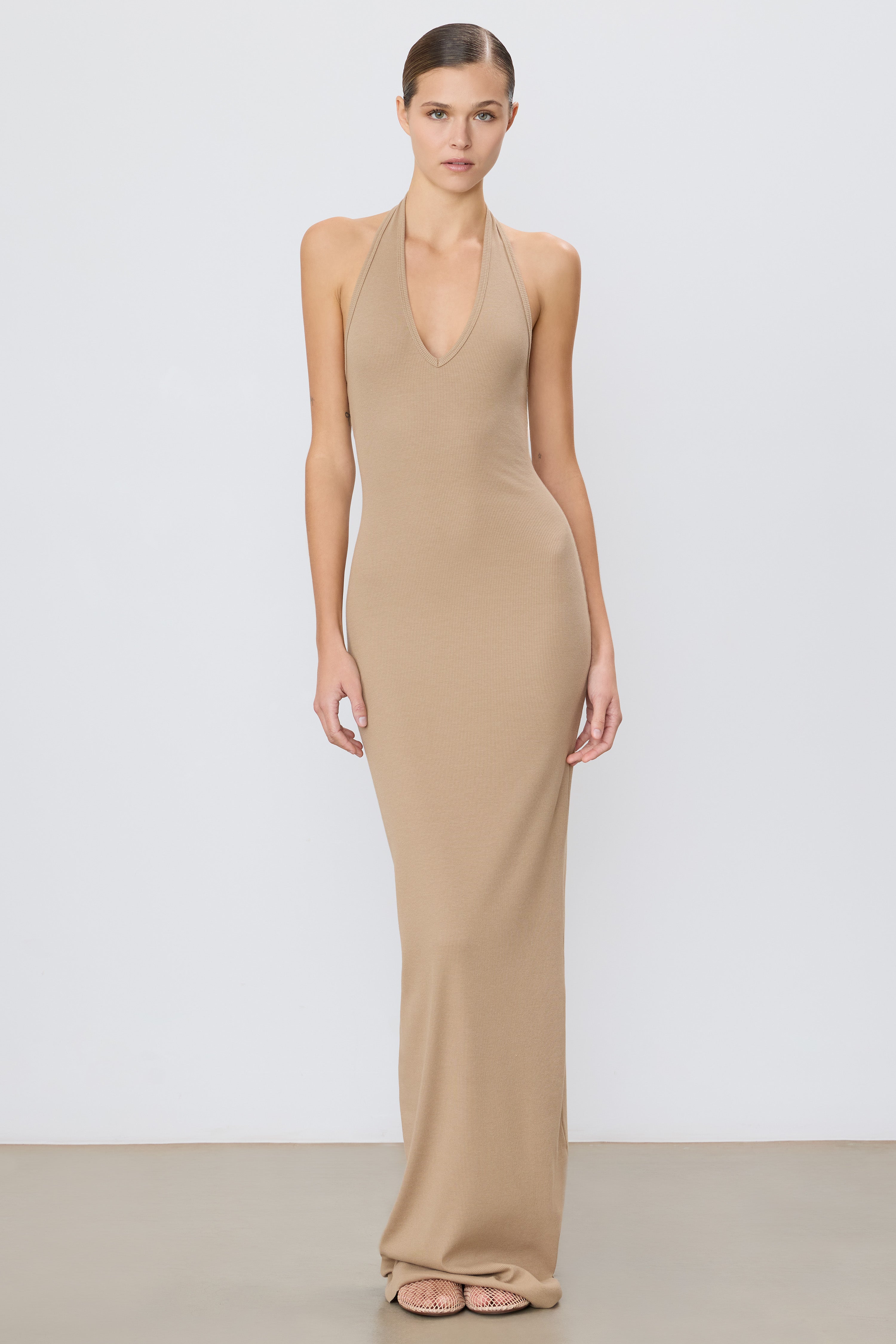 HALTER MAXI DRESS - ÉTERNE