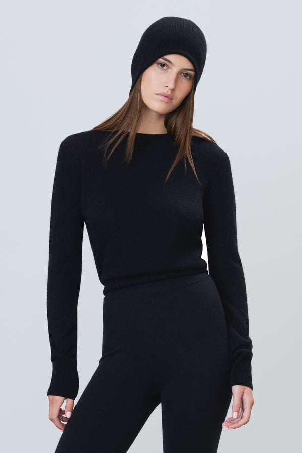 Leara Knit O-Neck main image 1