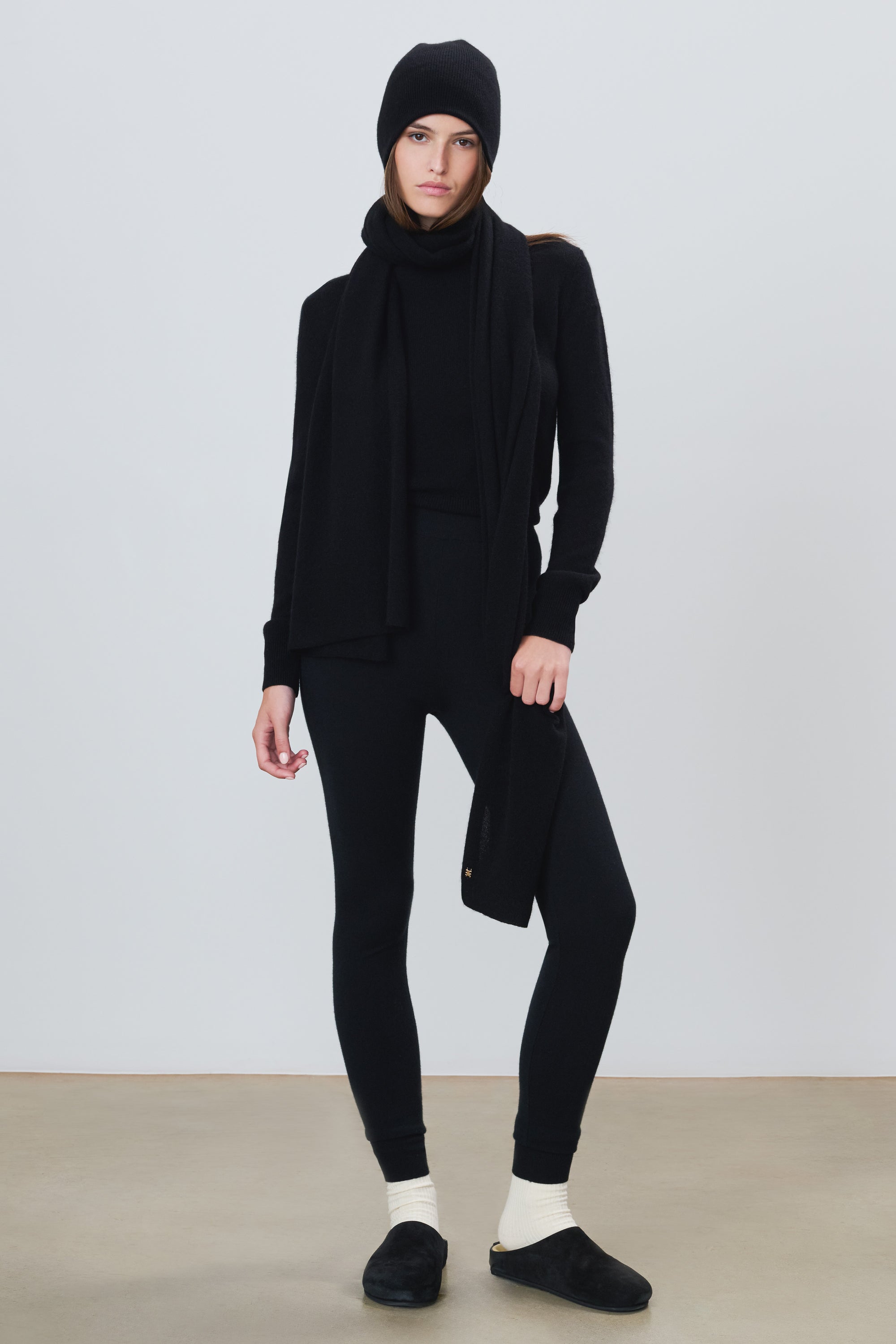 LUCA SCARF - ÉTERNE