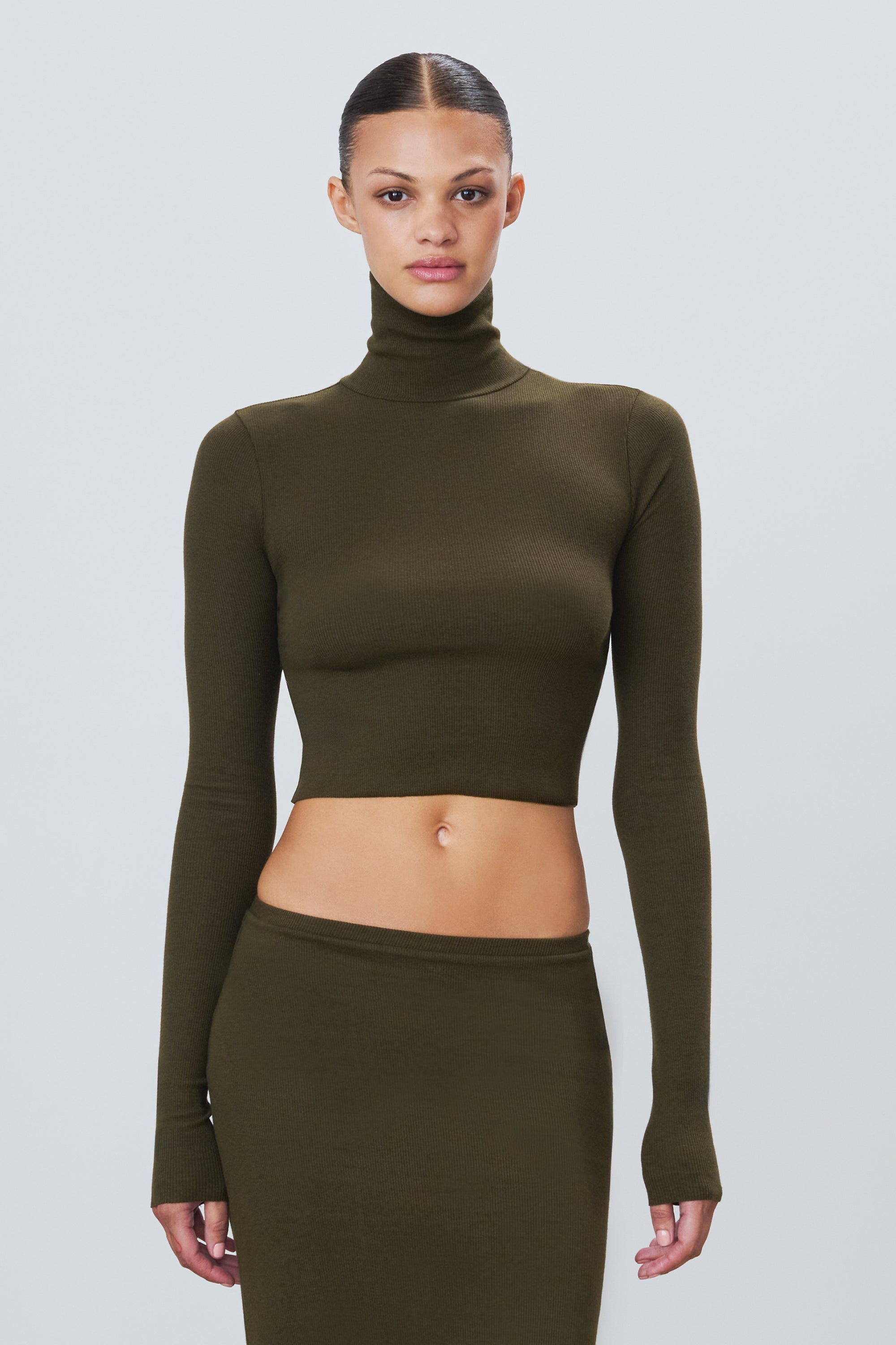 CROPPED FITTED TURTLENECK TOP - ÉTERNE