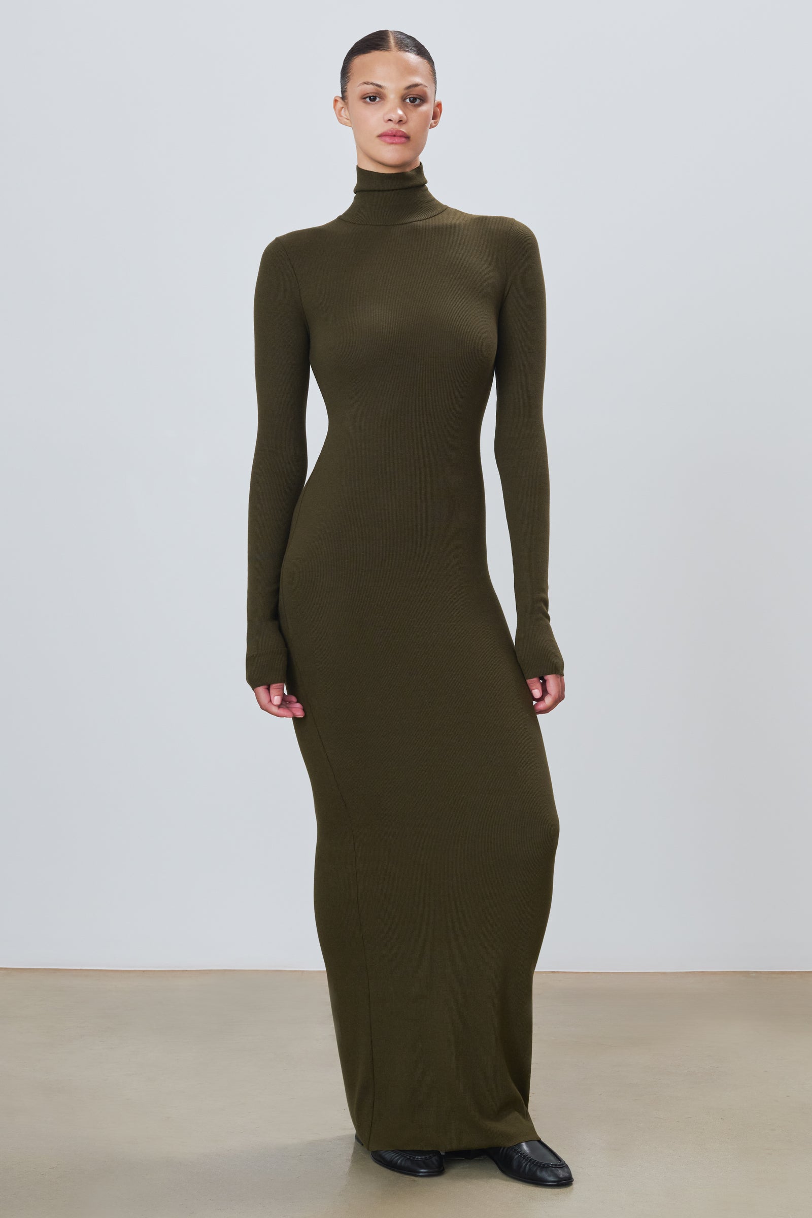 LONG SLEEVE TURTLENECK MAXI DRESS - ÉTERNE