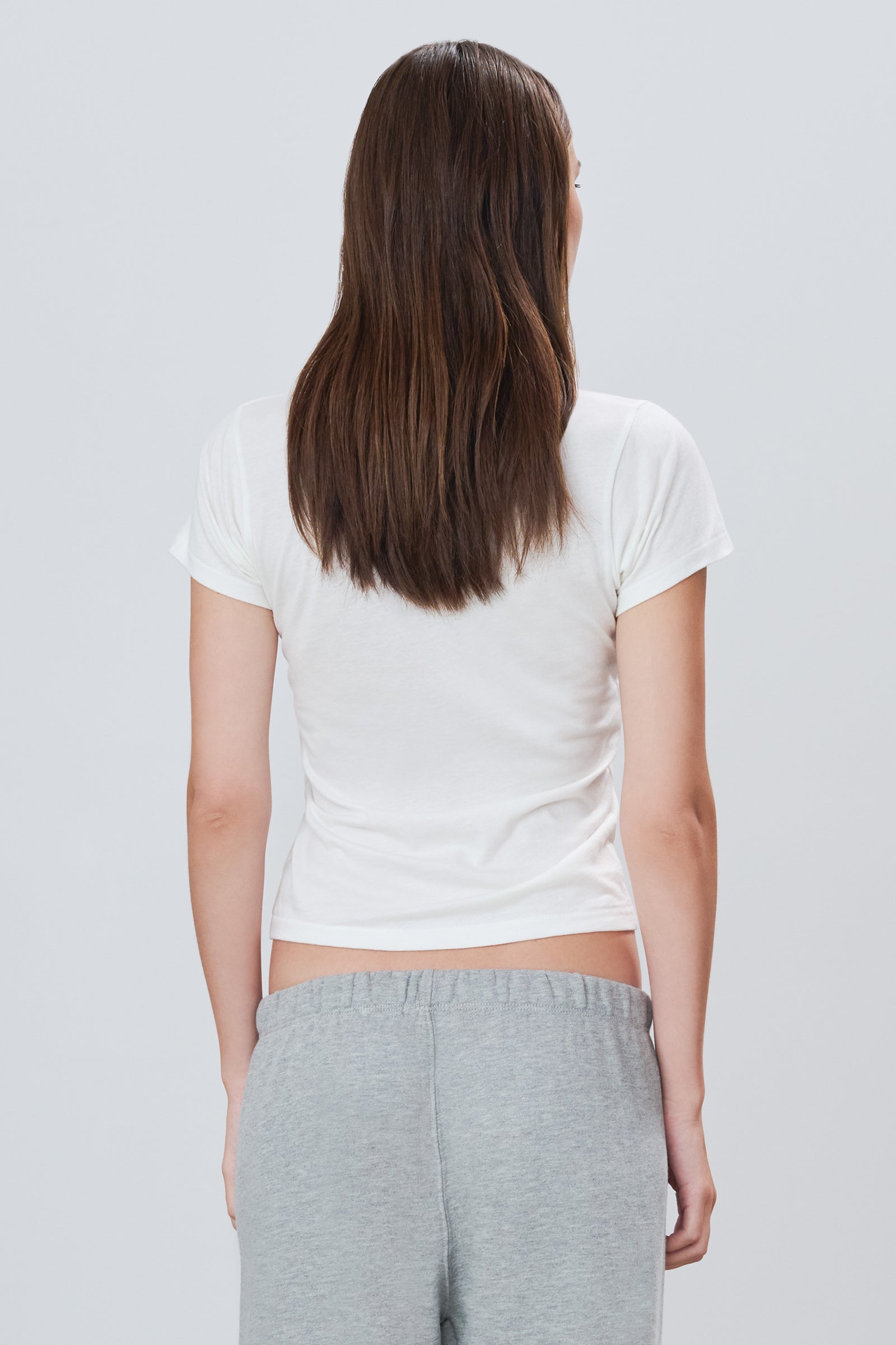 FITTED CREWNECK SHORT SLEEVE T-SHIRT - ÉTERNE