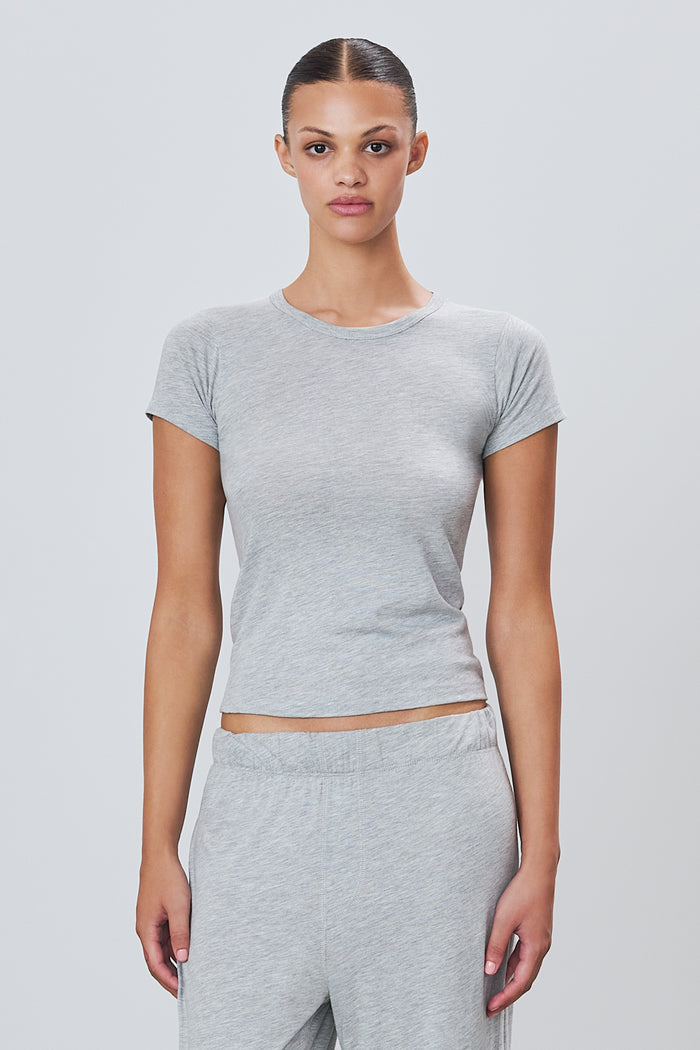 FITTED CREWNECK SHORT SLEEVE T-SHIRT - ÉTERNE