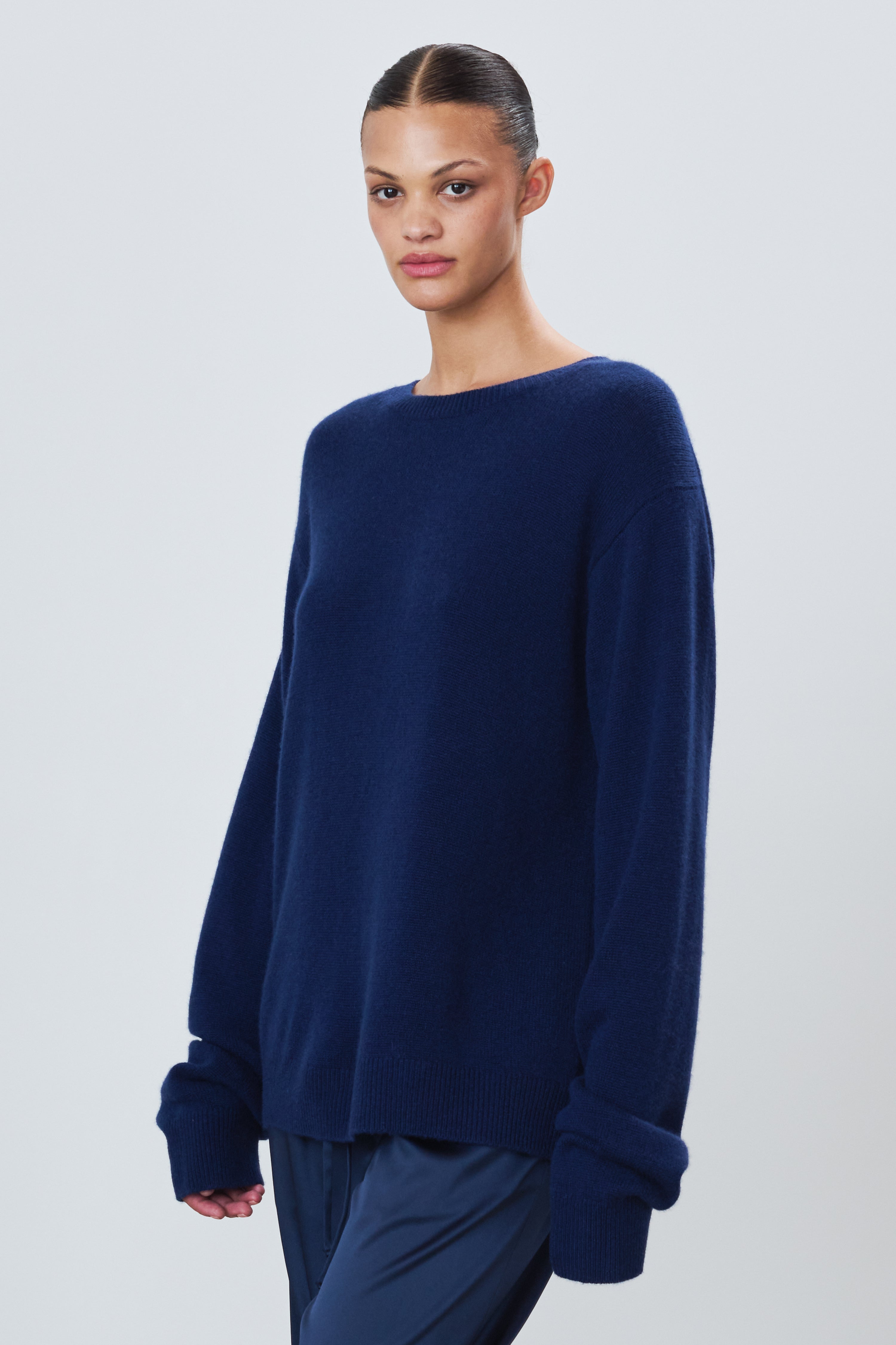 JAMES CASHMERE SWEATER NAVY