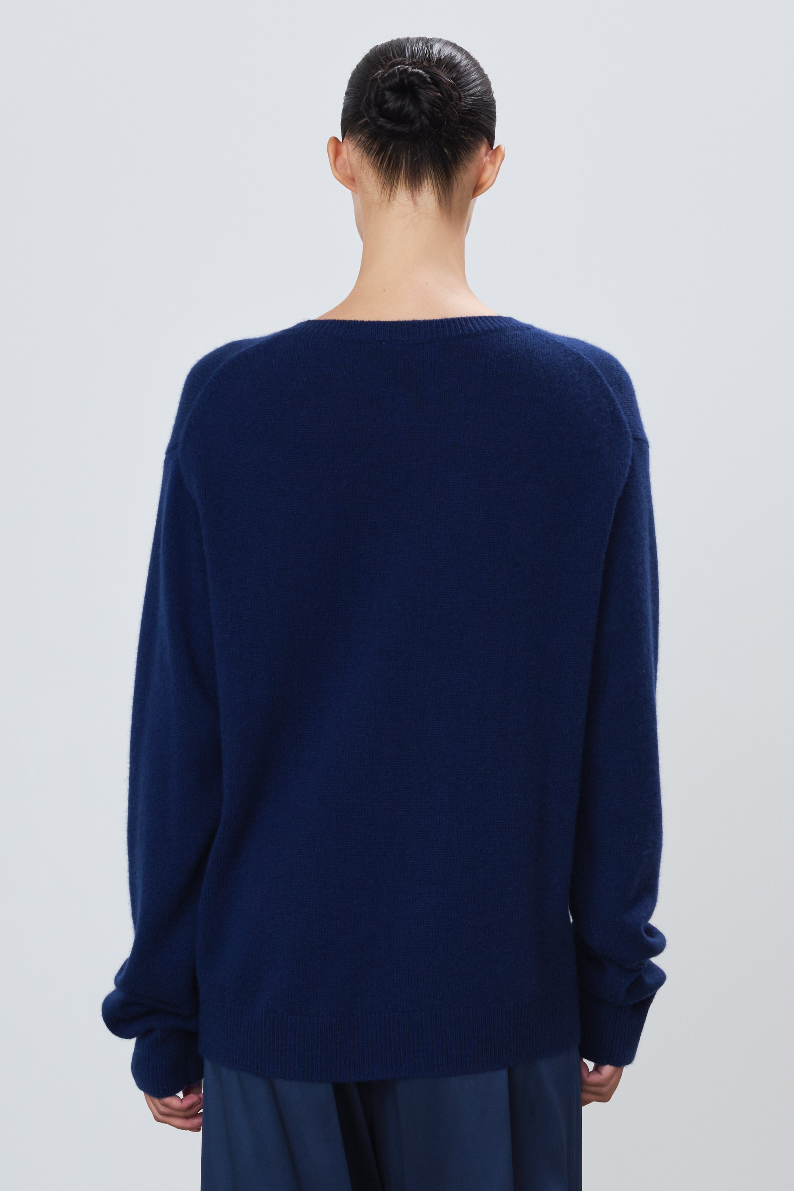 JAMES CASHMERE SWEATER NAVY