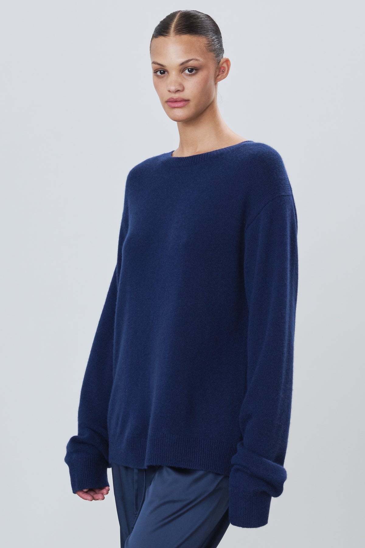 JAMES CASHMERE SWEATER NAVY