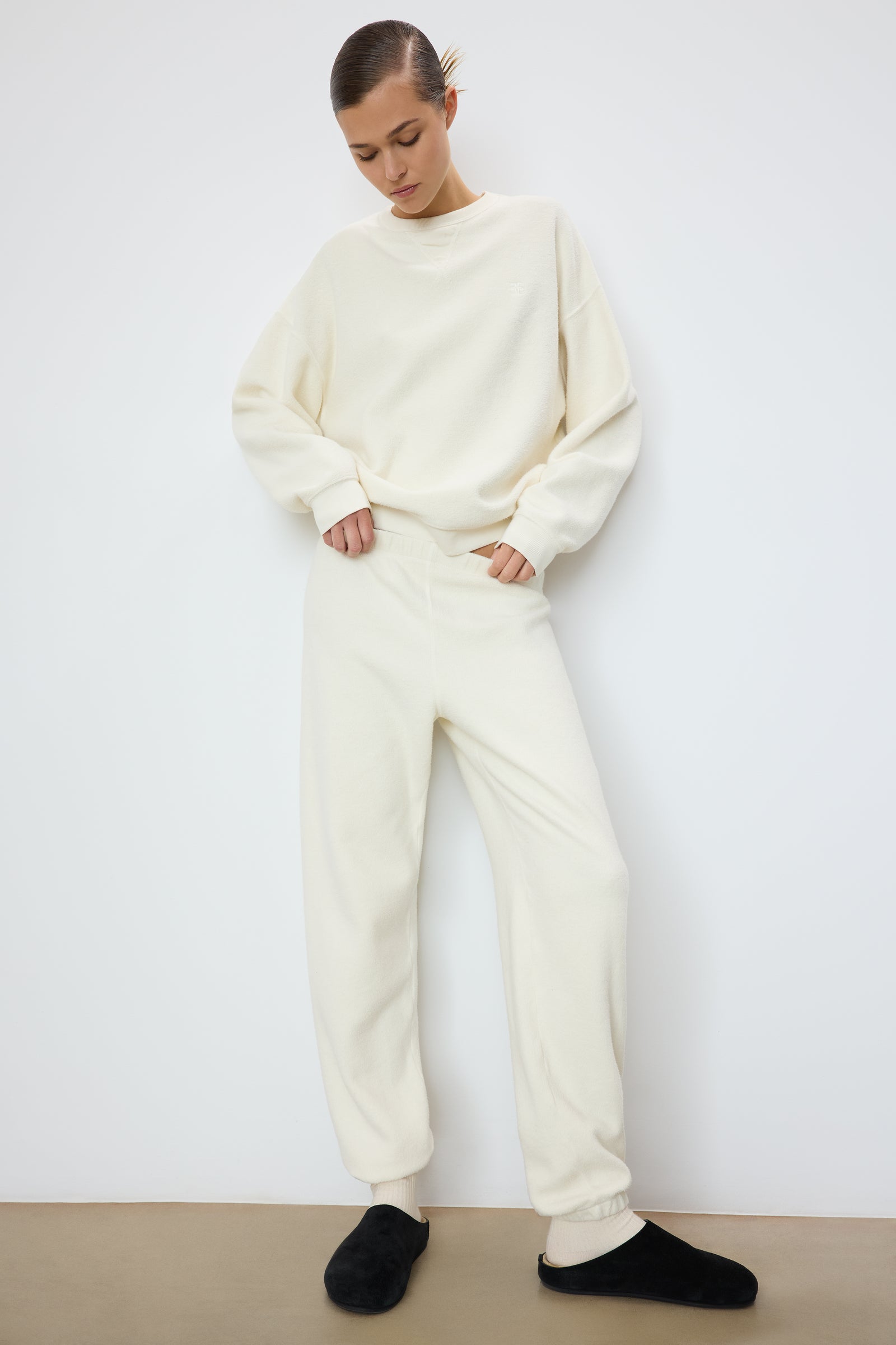 Classic Sweatpant Cream - ÉTERNE