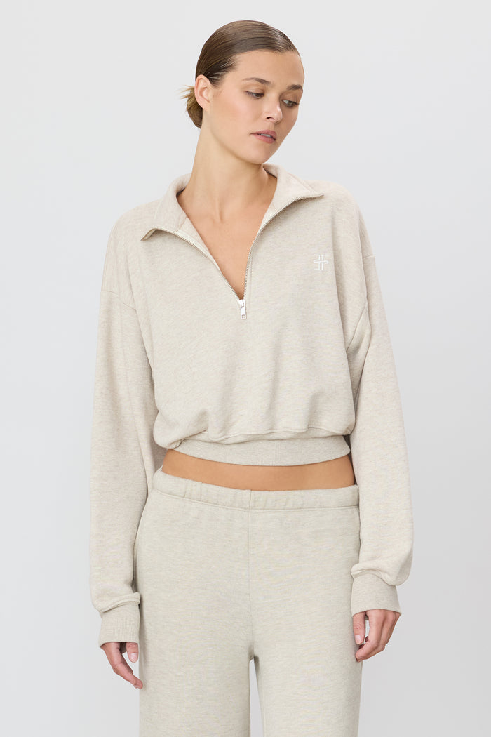 CROPPED HALF-ZIP SWEATSHIRT