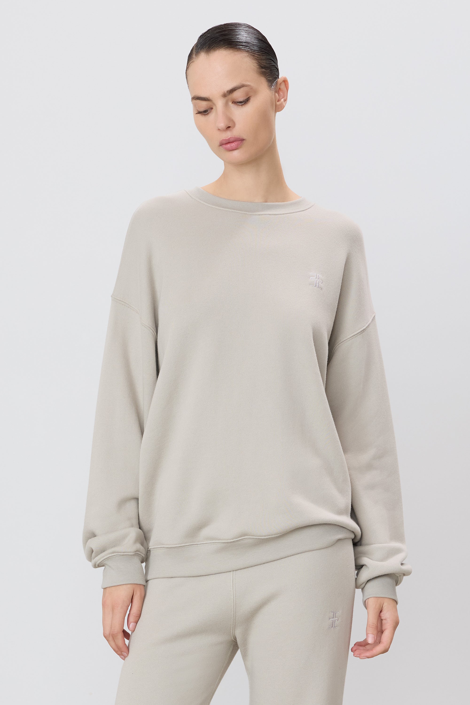 OVERSIZED CREWNECK SWEATSHIRT - ÉTERNE