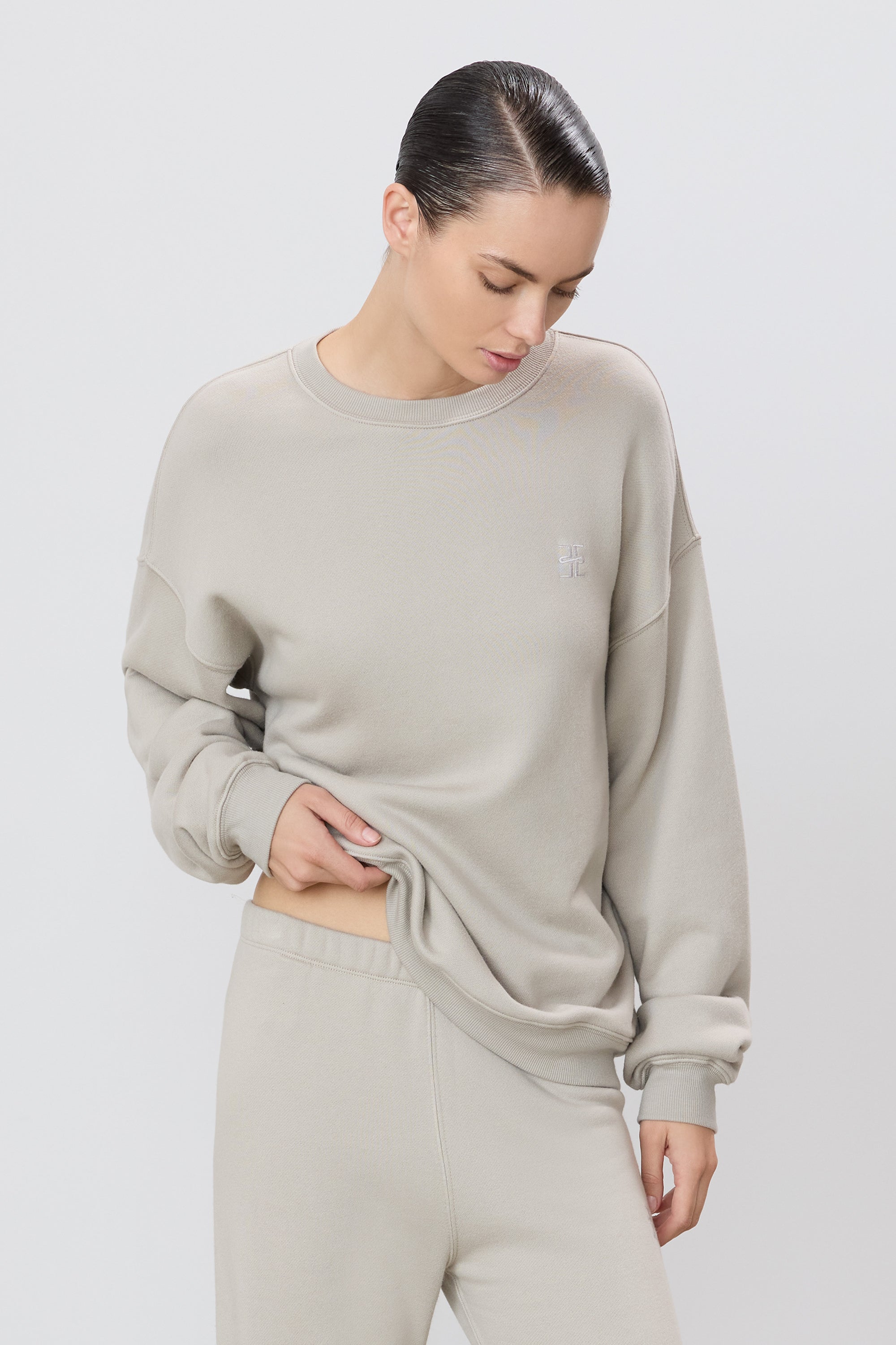 OVERSIZED CREWNECK SWEATSHIRT - ÉTERNE