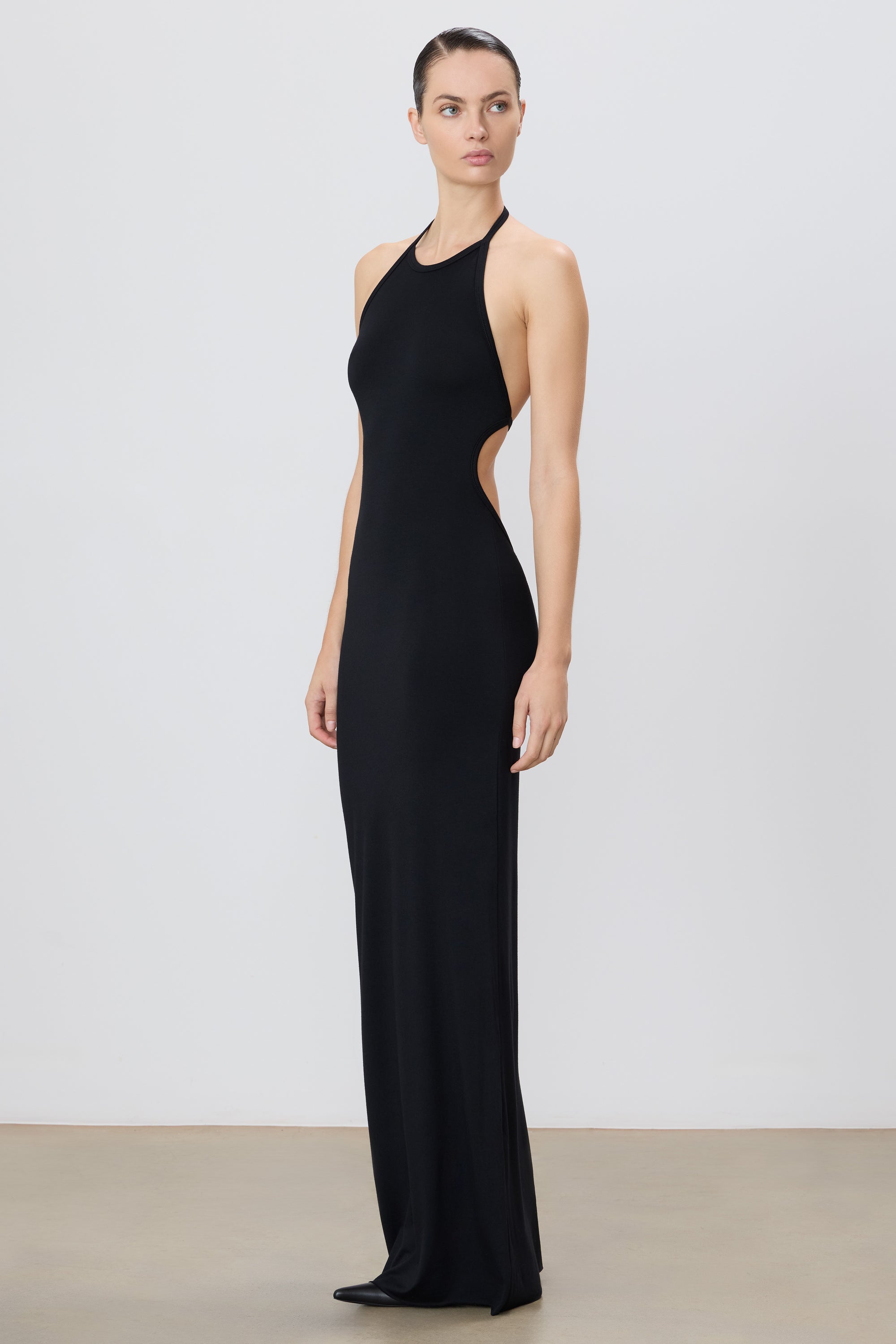 Eterne Vivian Halter Maxi Dress - Blk Eterne Vivian Halter Maxi Dress - Blk