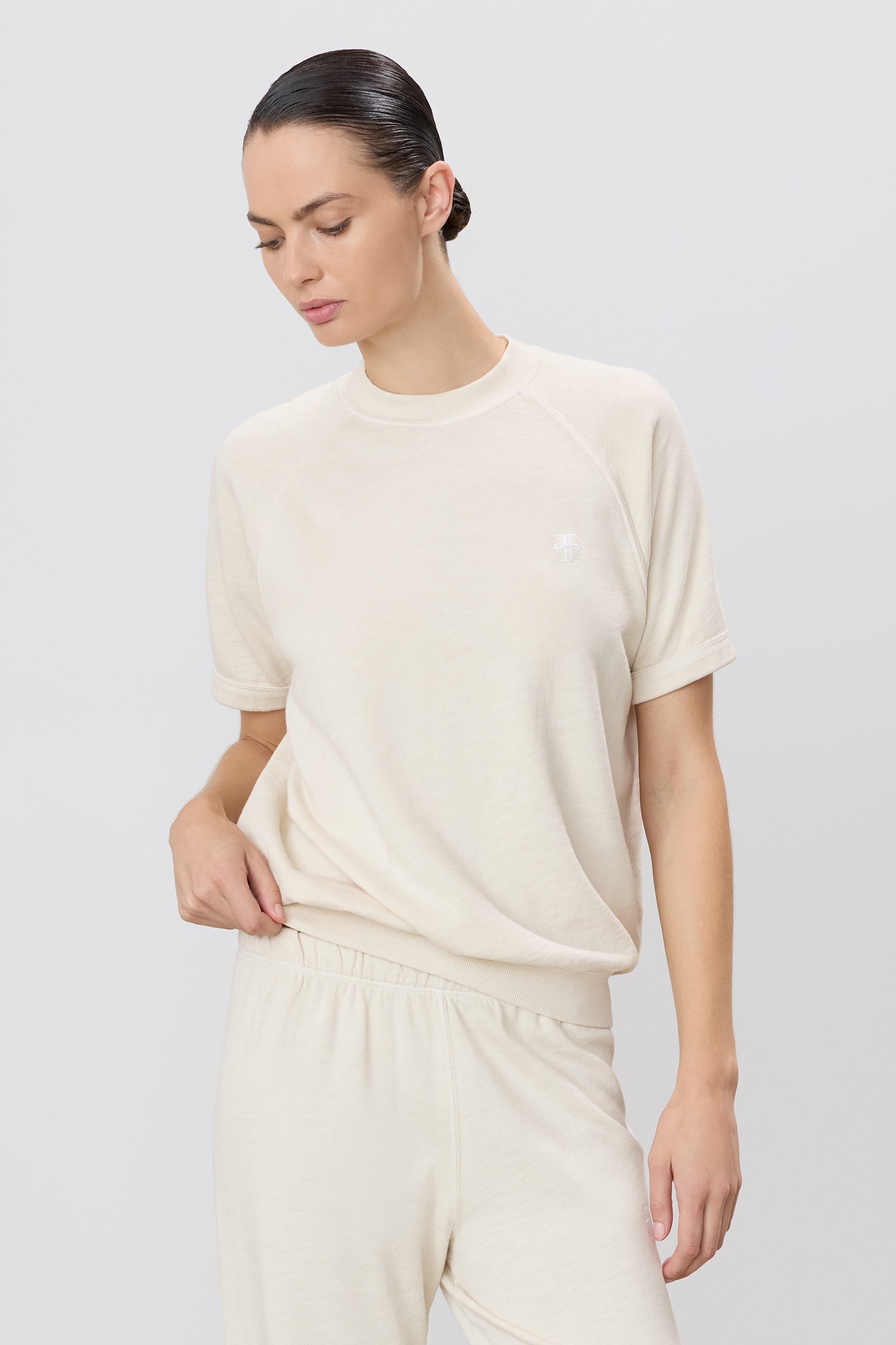 SHORT SLEEVE RAGLAN SWEATSHIRT - ÉTERNE