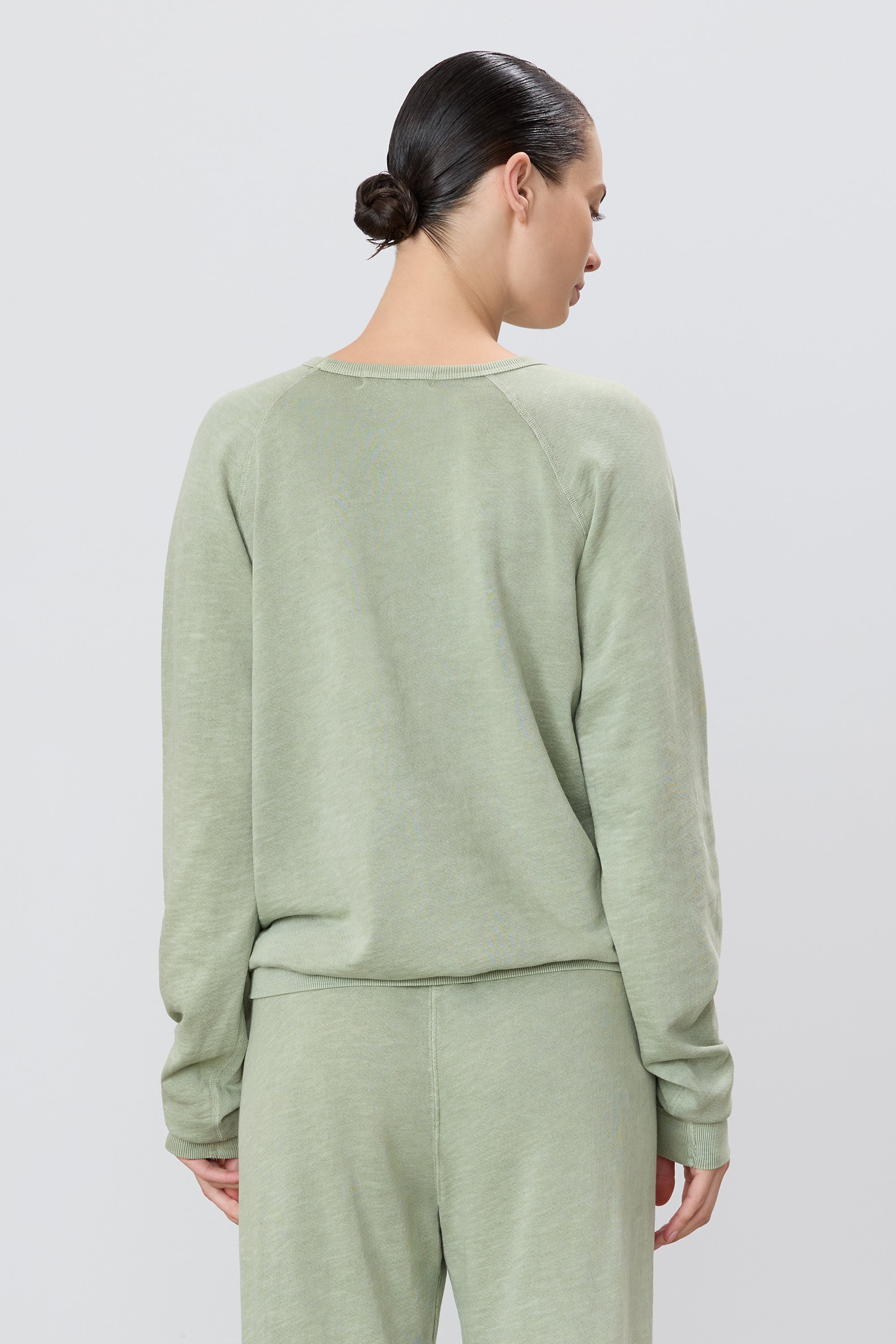 OVERSIZED RAGLAN SWEATSHIRT - ÉTERNE