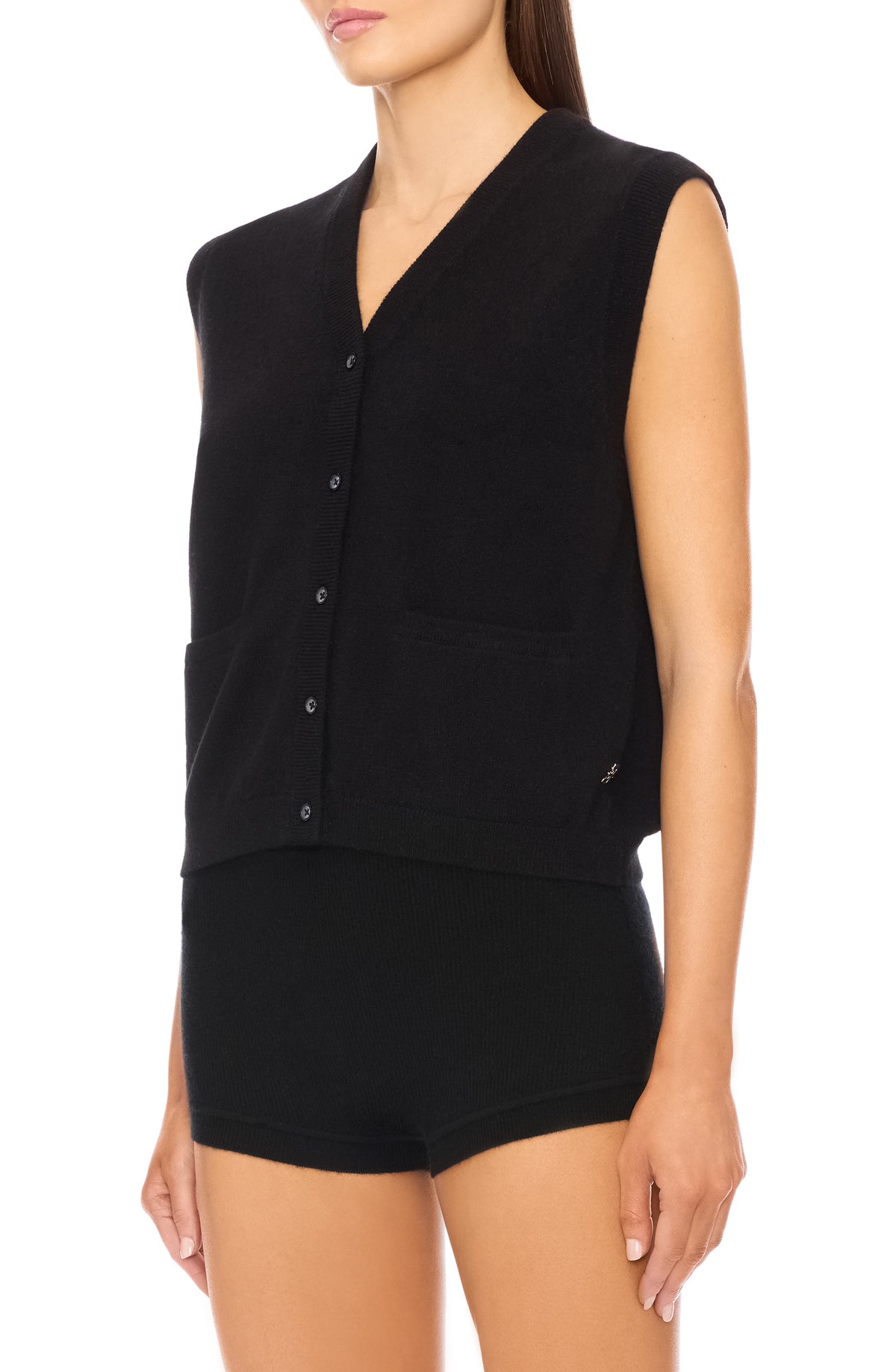 Elton Vest Black