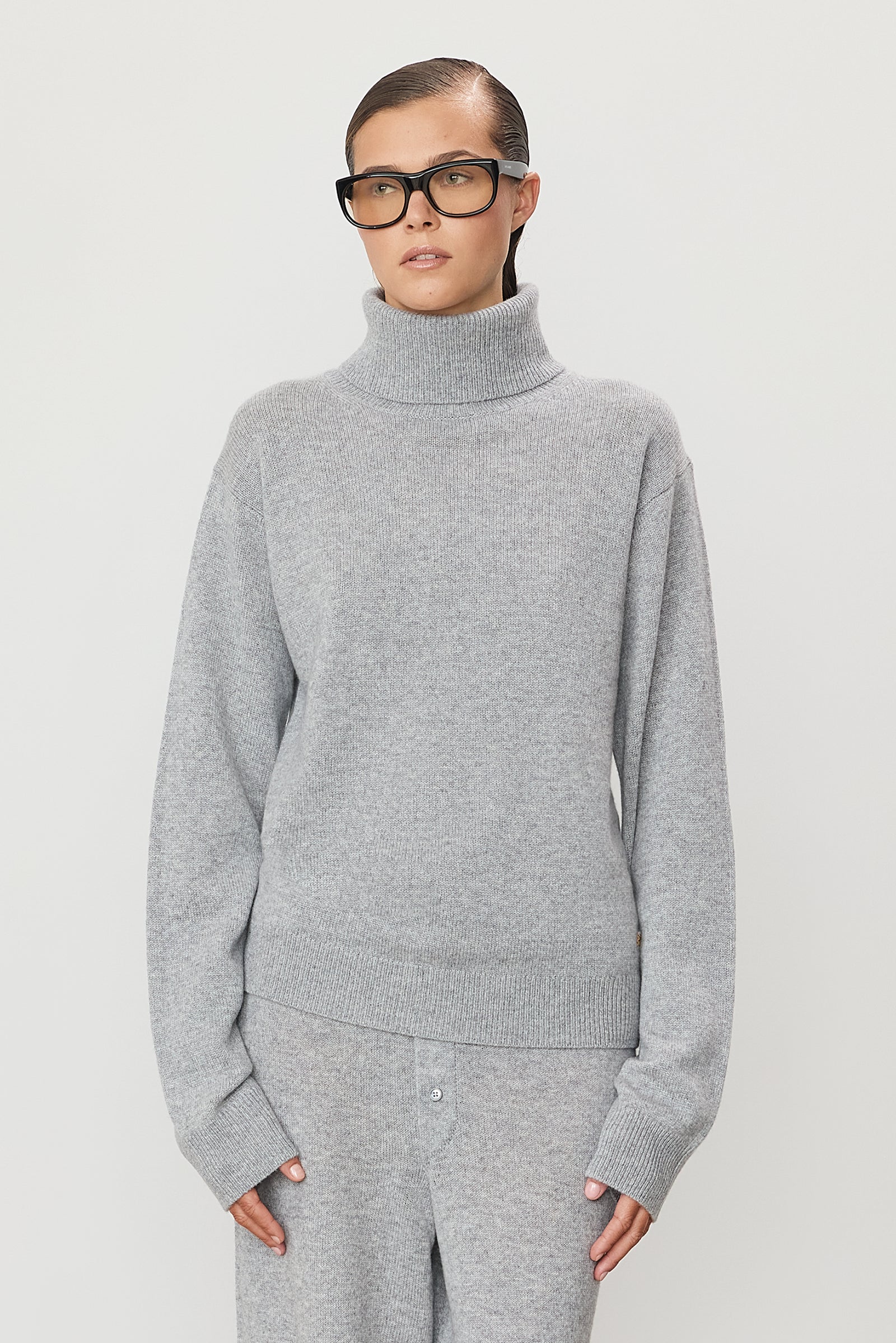 KEATON SWEATER - ÉTERNE