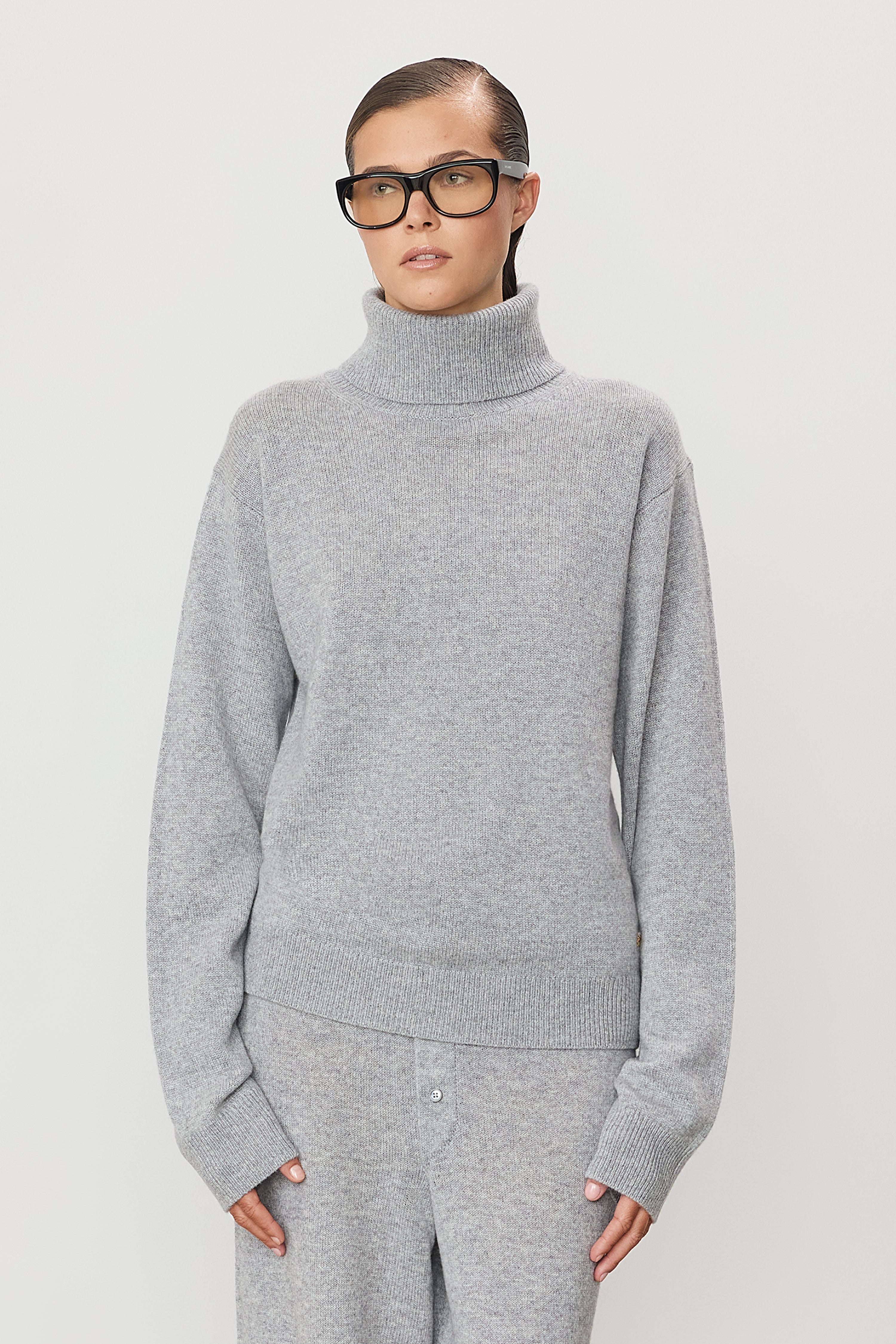 KEATON SWEATER - ÉTERNE