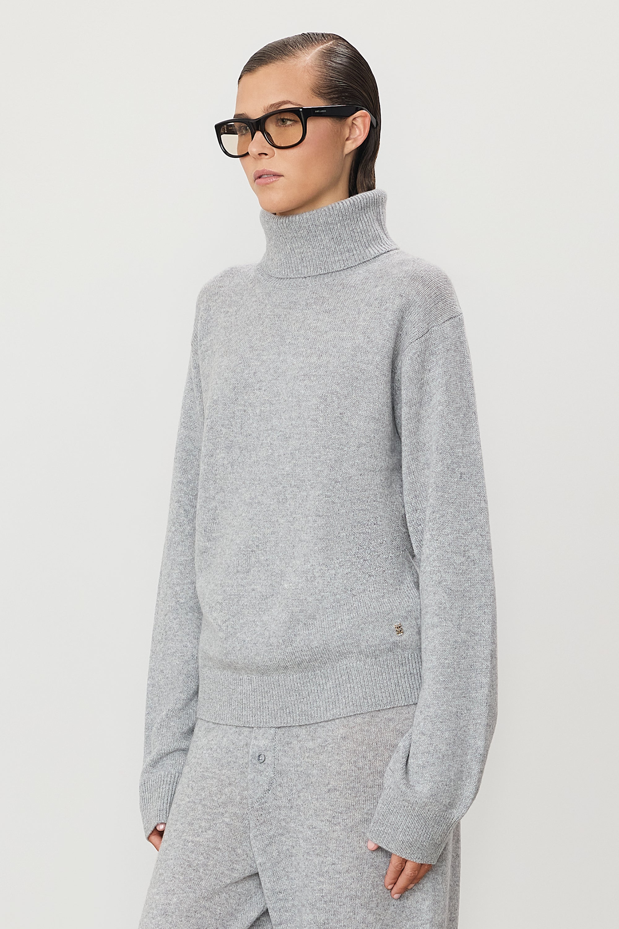 KEATON SWEATER - ÉTERNE