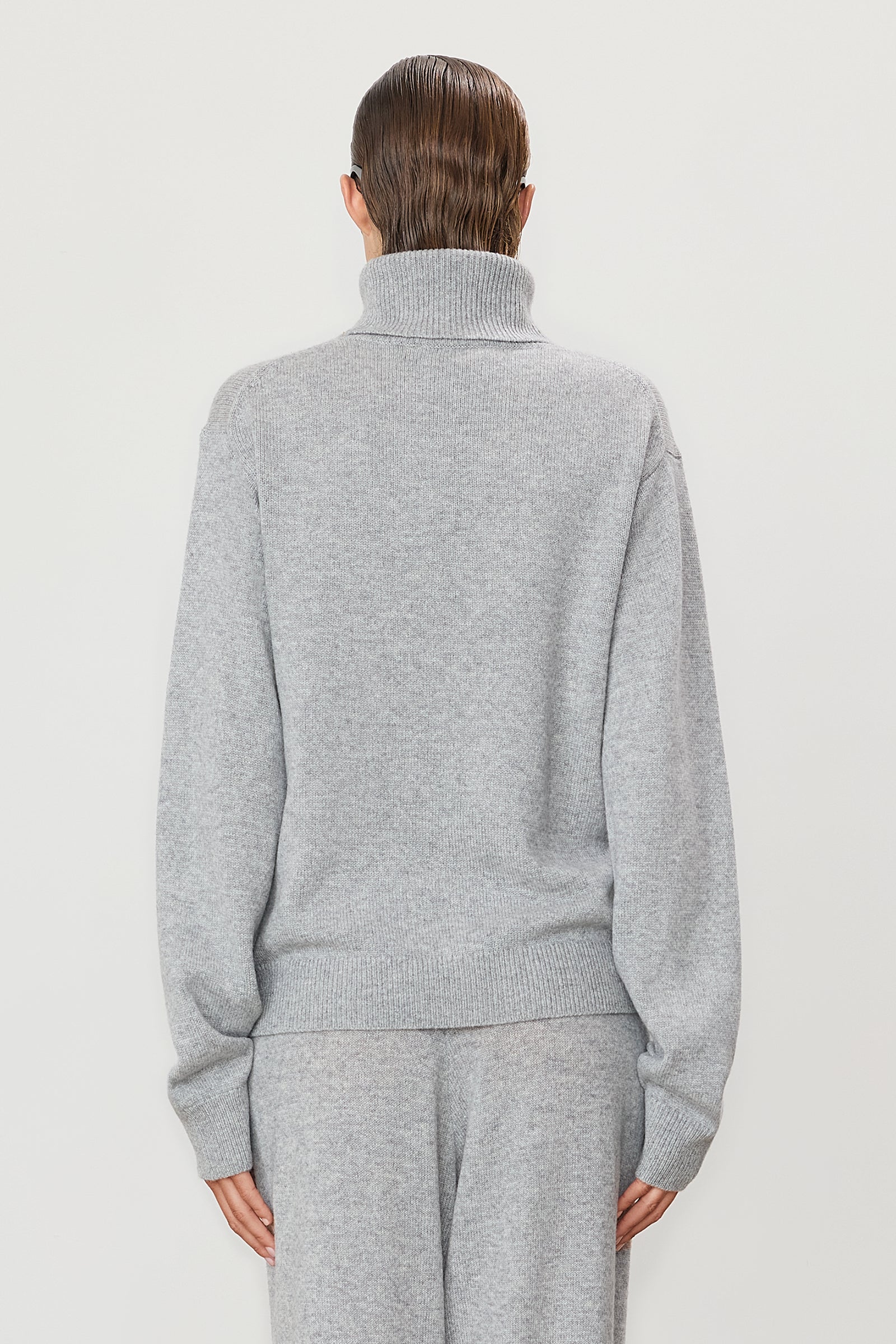 KEATON SWEATER - ÉTERNE