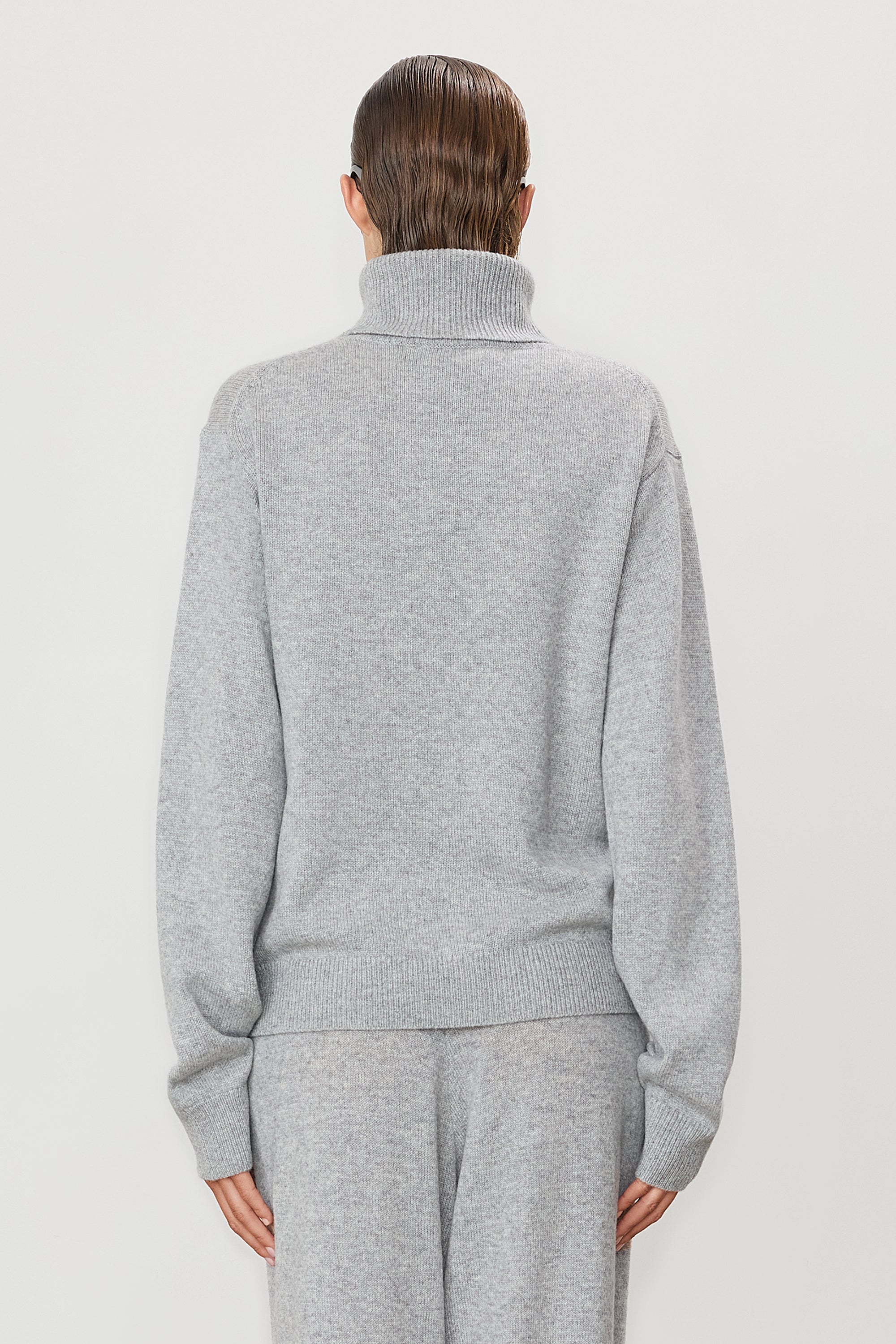 KEATON SWEATER - ÉTERNE