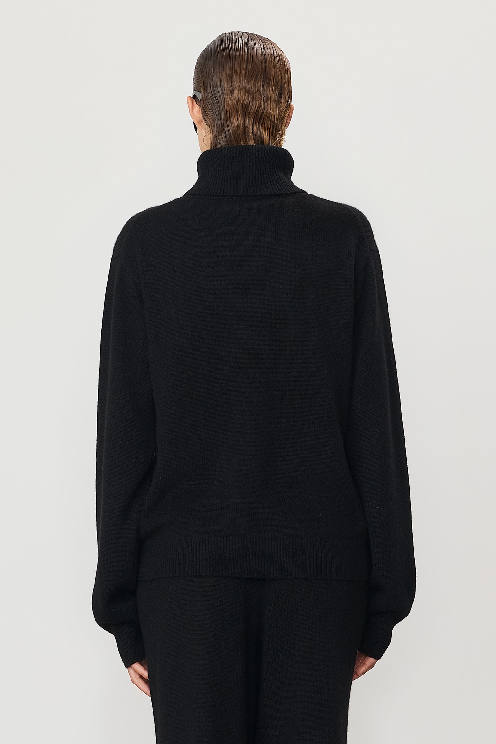 KEATON SWEATER - ÉTERNE