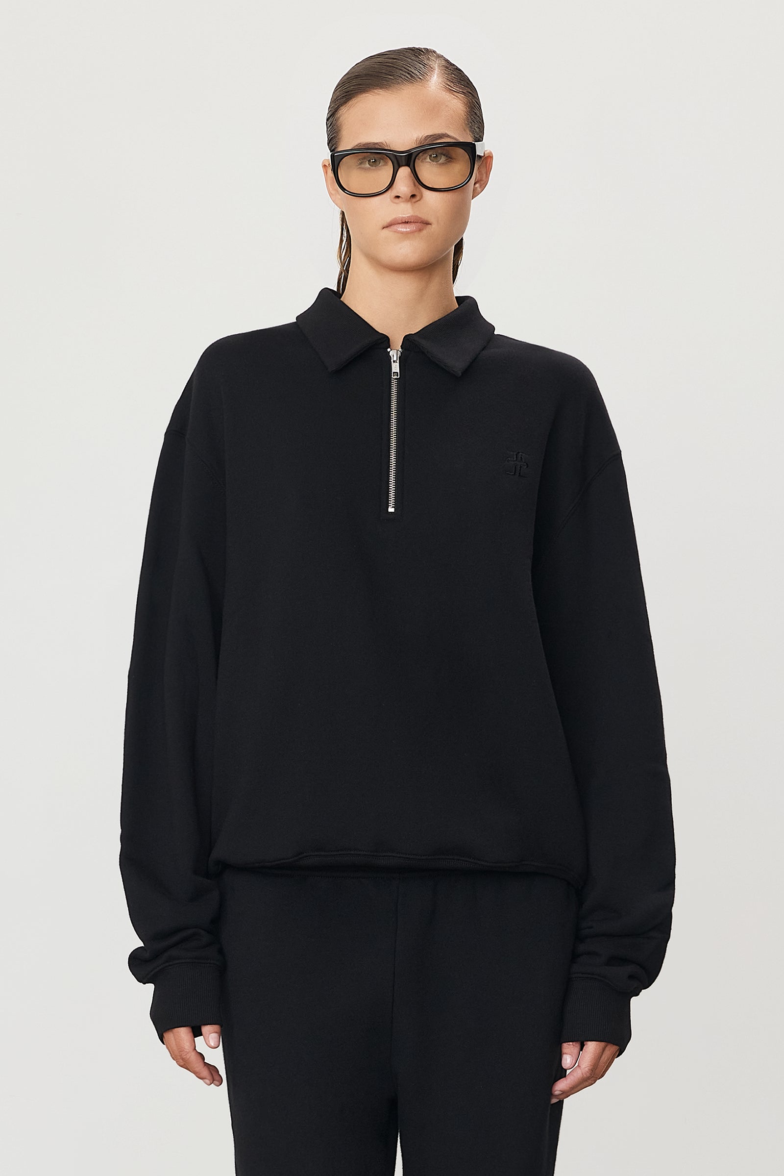 Zip-up Polo Sweatshirt Black - ÉTERNE