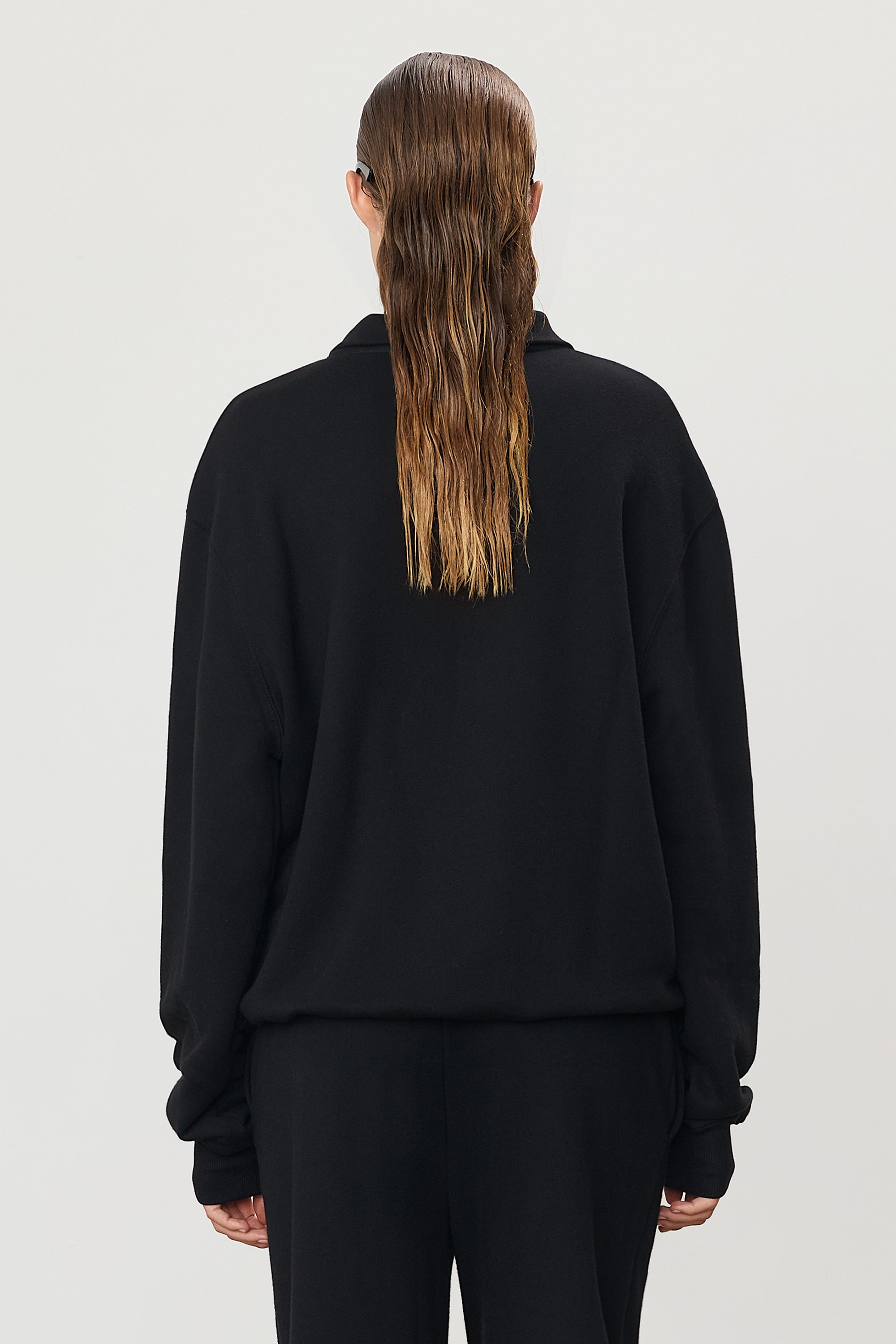 Zip-up Polo Sweatshirt Black - ÉTERNE