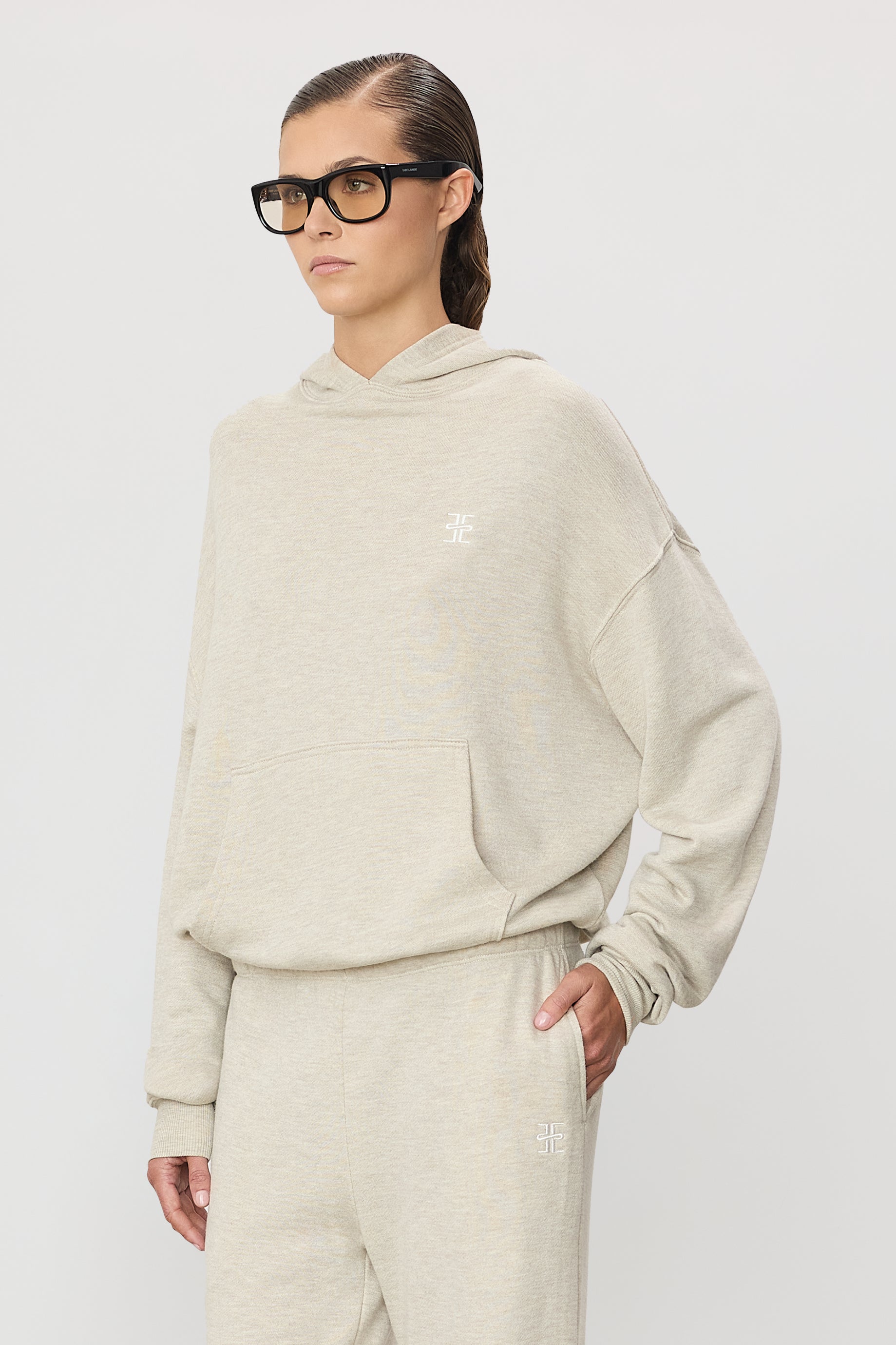 OVERSIZED HOODIE SWEATSHIRT - ÉTERNE