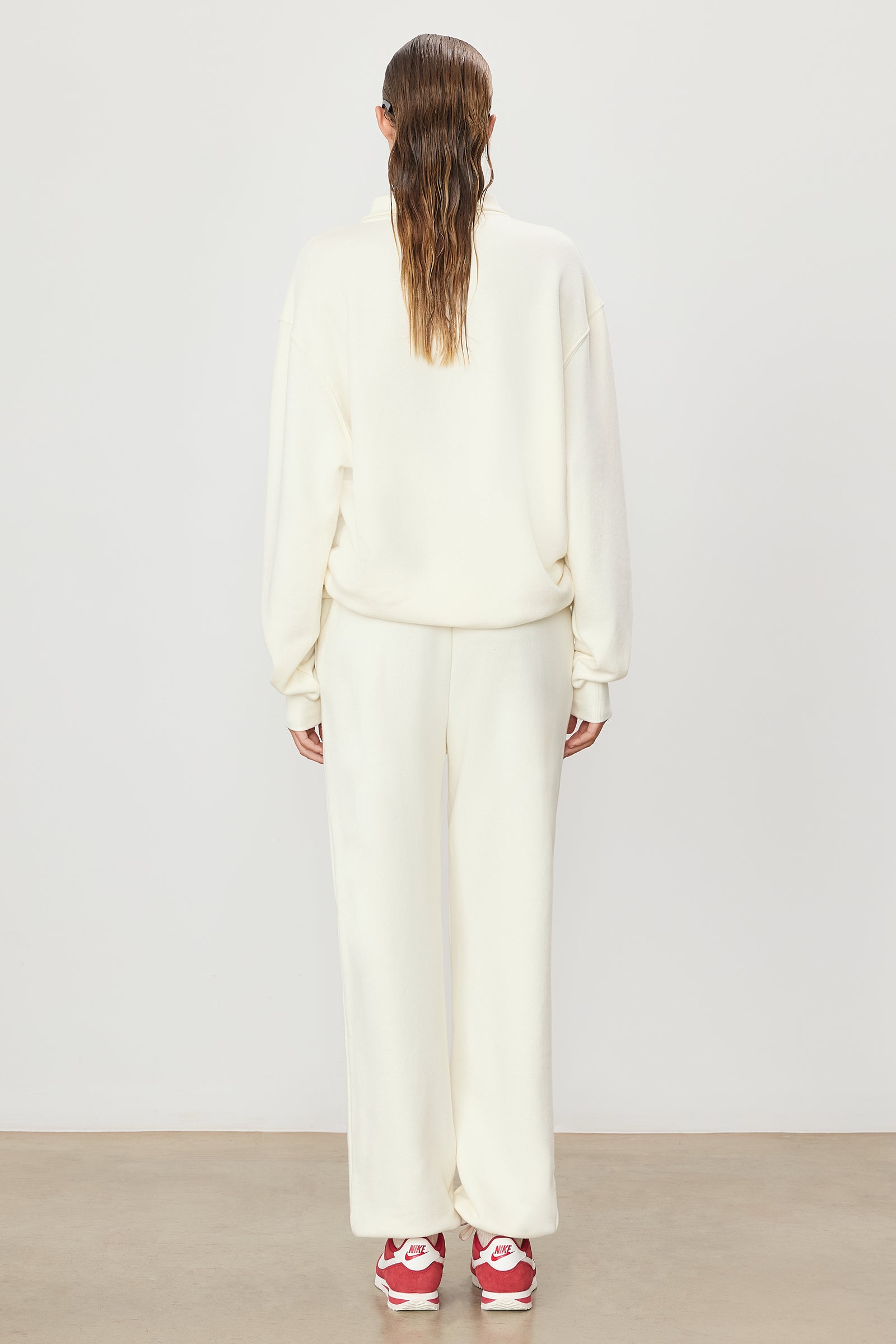 Boyfriend Pocket Sweatpant Cream - ÉTERNE