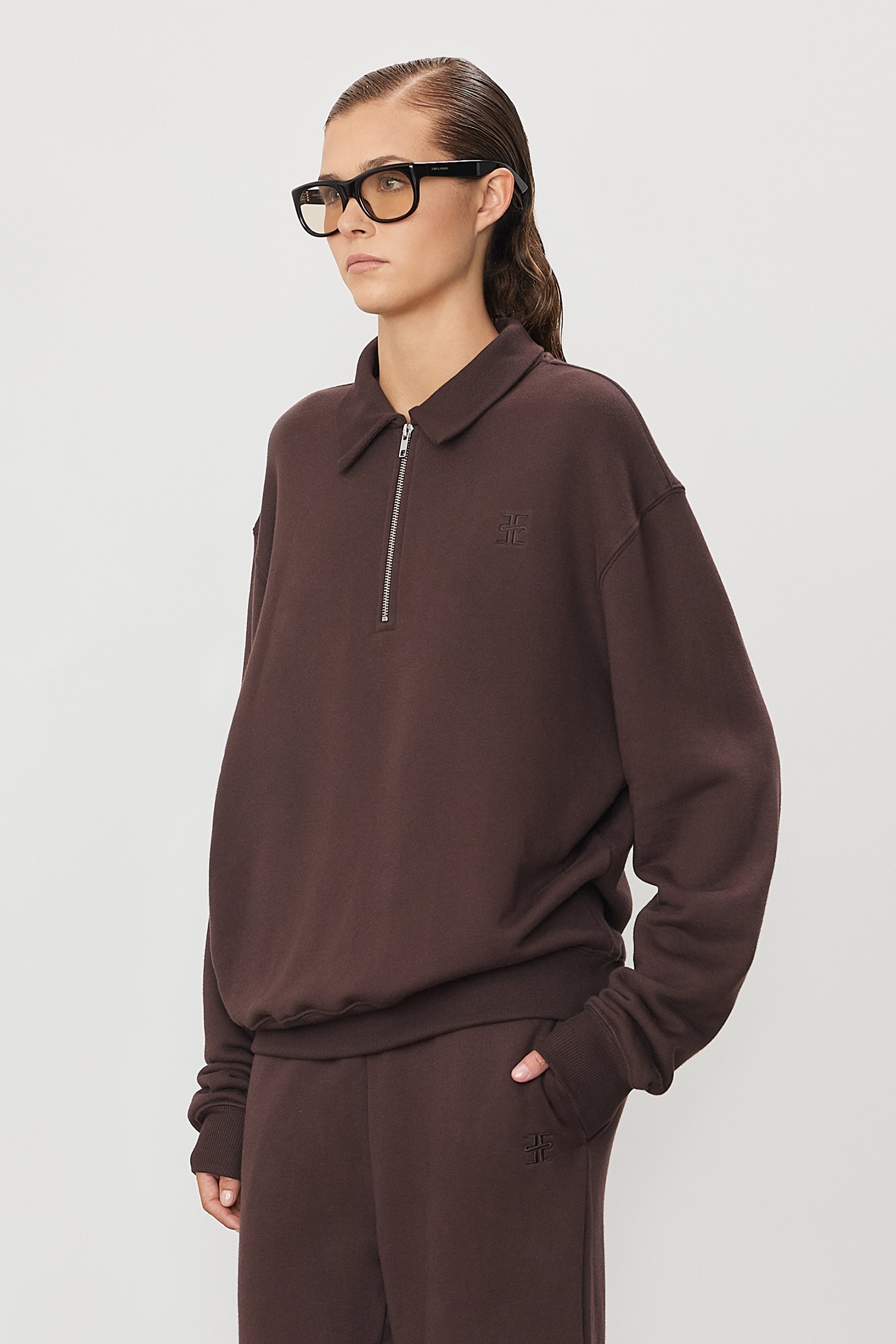 Zip-Up Polo Sweatshirt Espresso - ÉTERNE