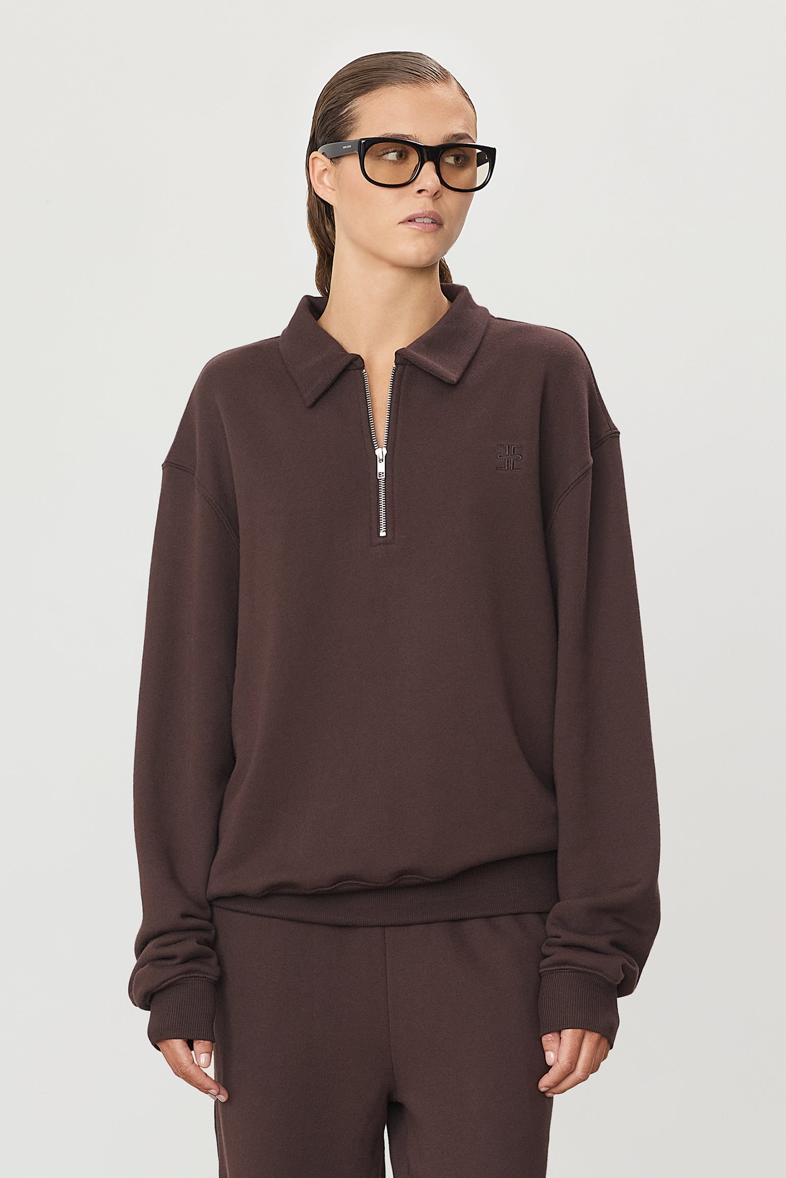 Zip-Up Polo Sweatshirt Espresso - ÉTERNE