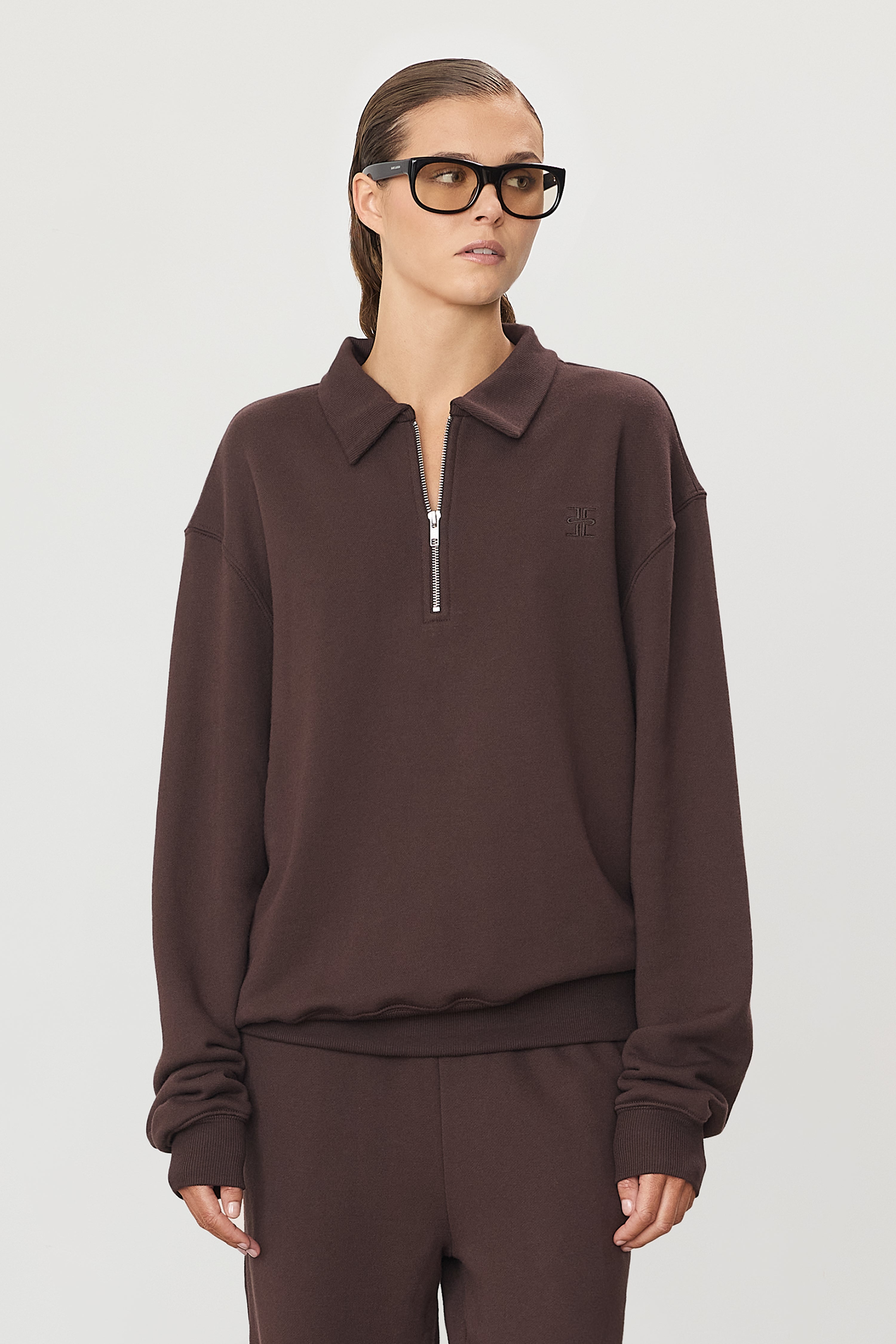 Zip-Up Polo Sweatshirt Espresso - ÉTERNE
