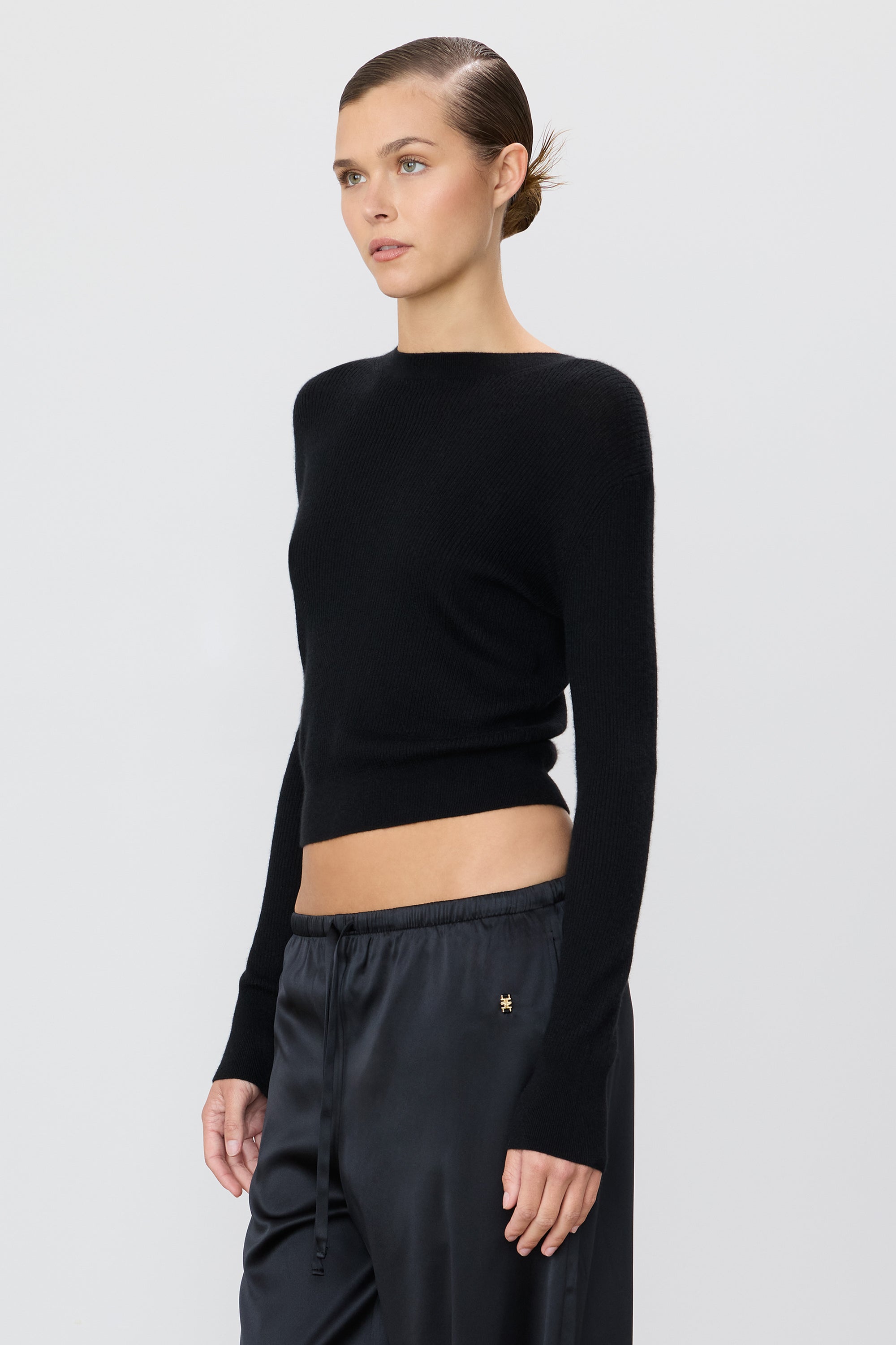 ÉTERNE RIB STITCH CLARK SWEATER