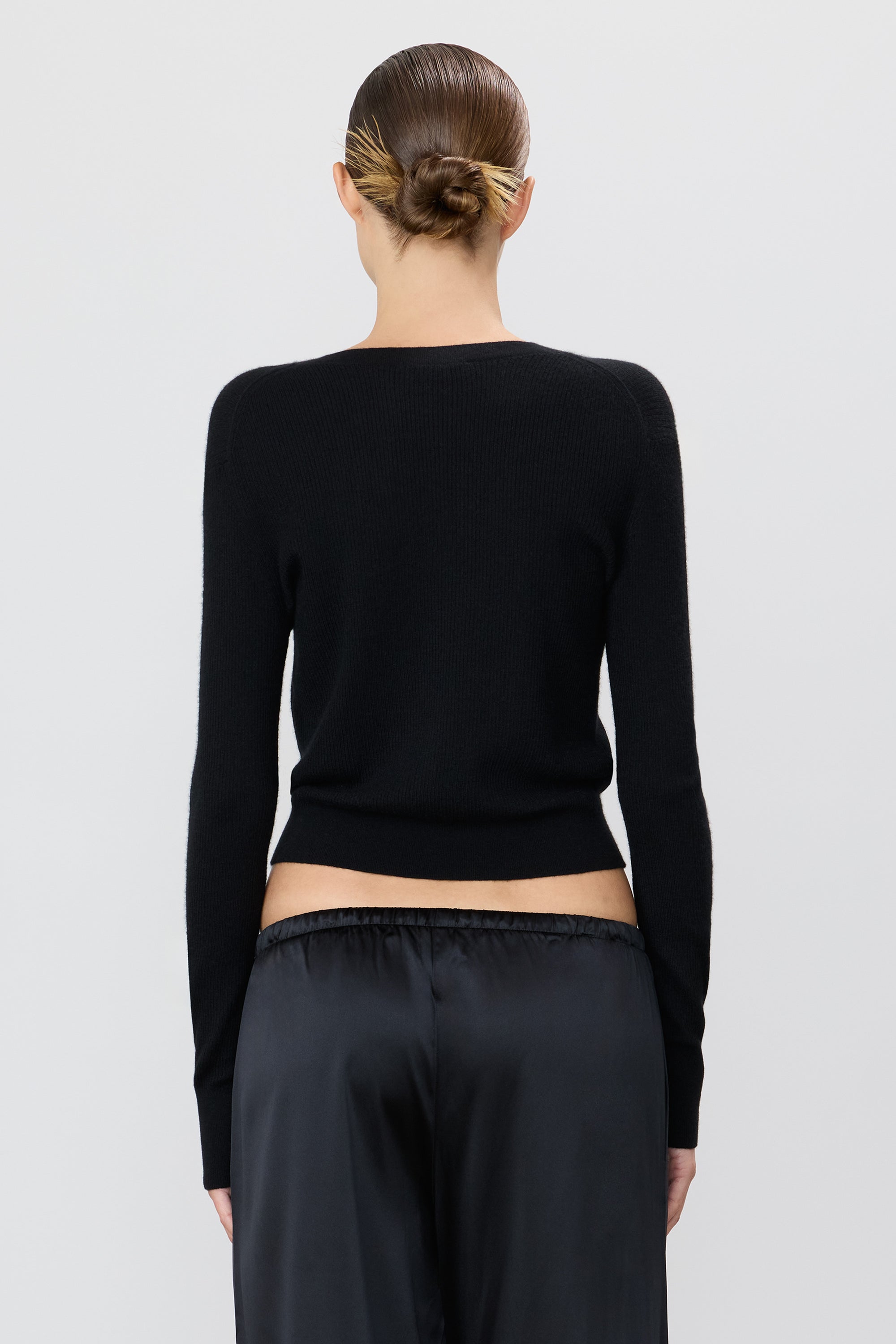 ÉTERNE RIB STITCH CLARK SWEATER