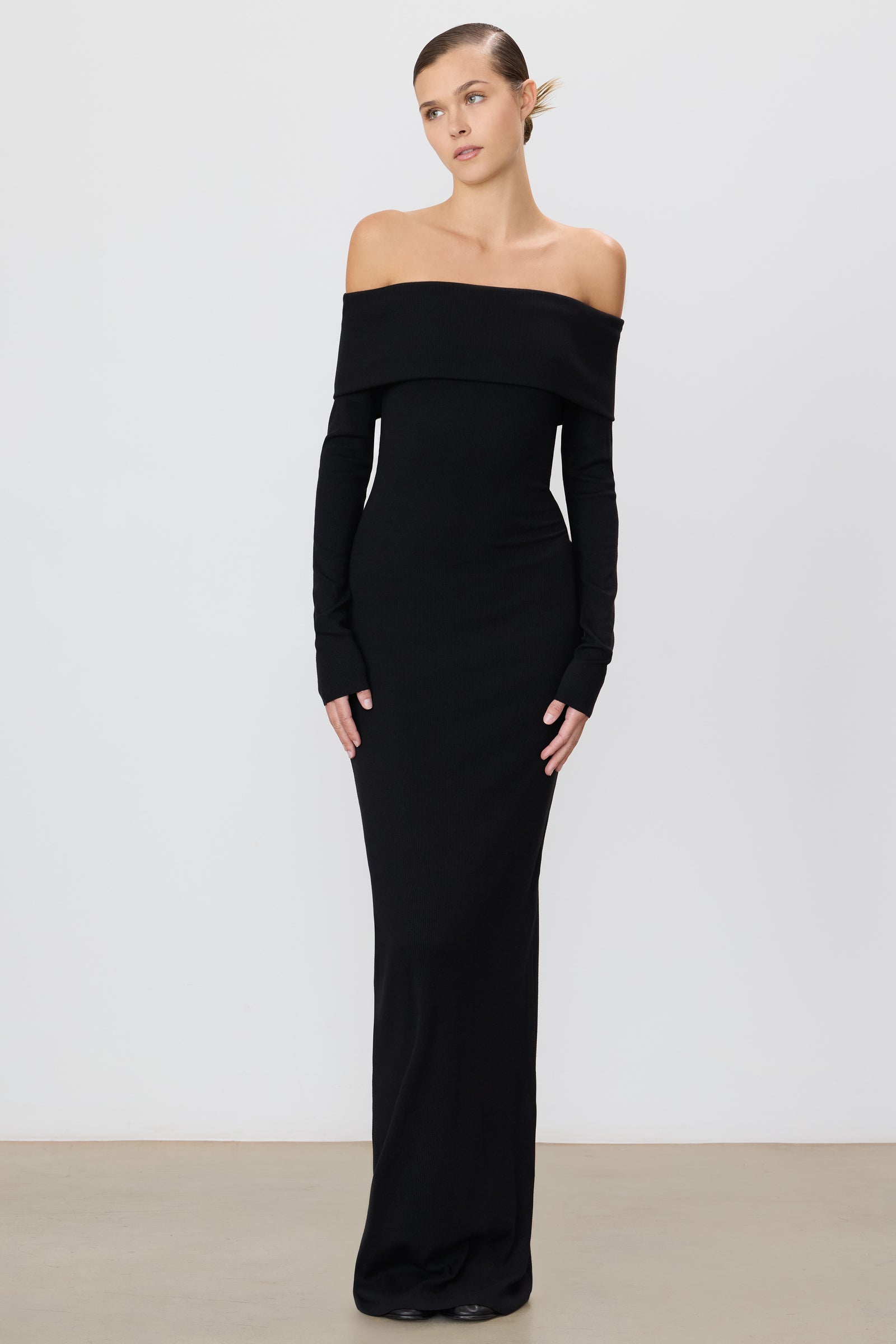 ÉTERNE LONG SLEEVE OFF-SHOULDER MAXI DRESS