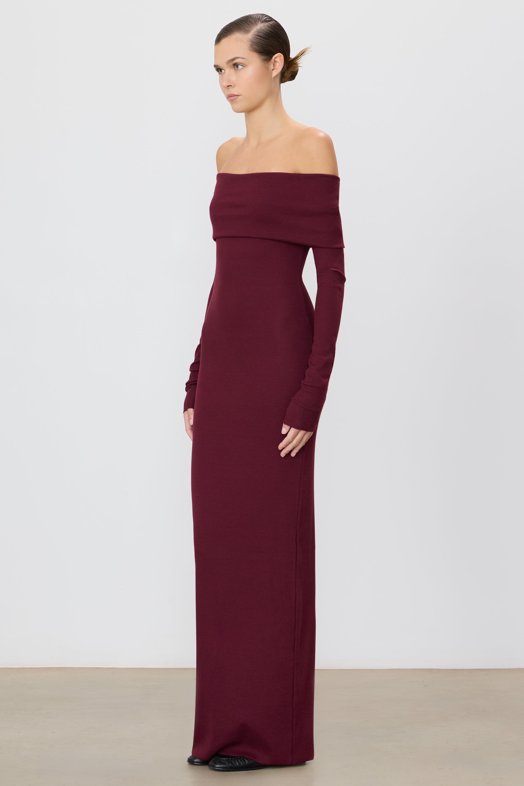 ÉTERNE LONG SLEEVE OFF-SHOULDER MAXI DRESS