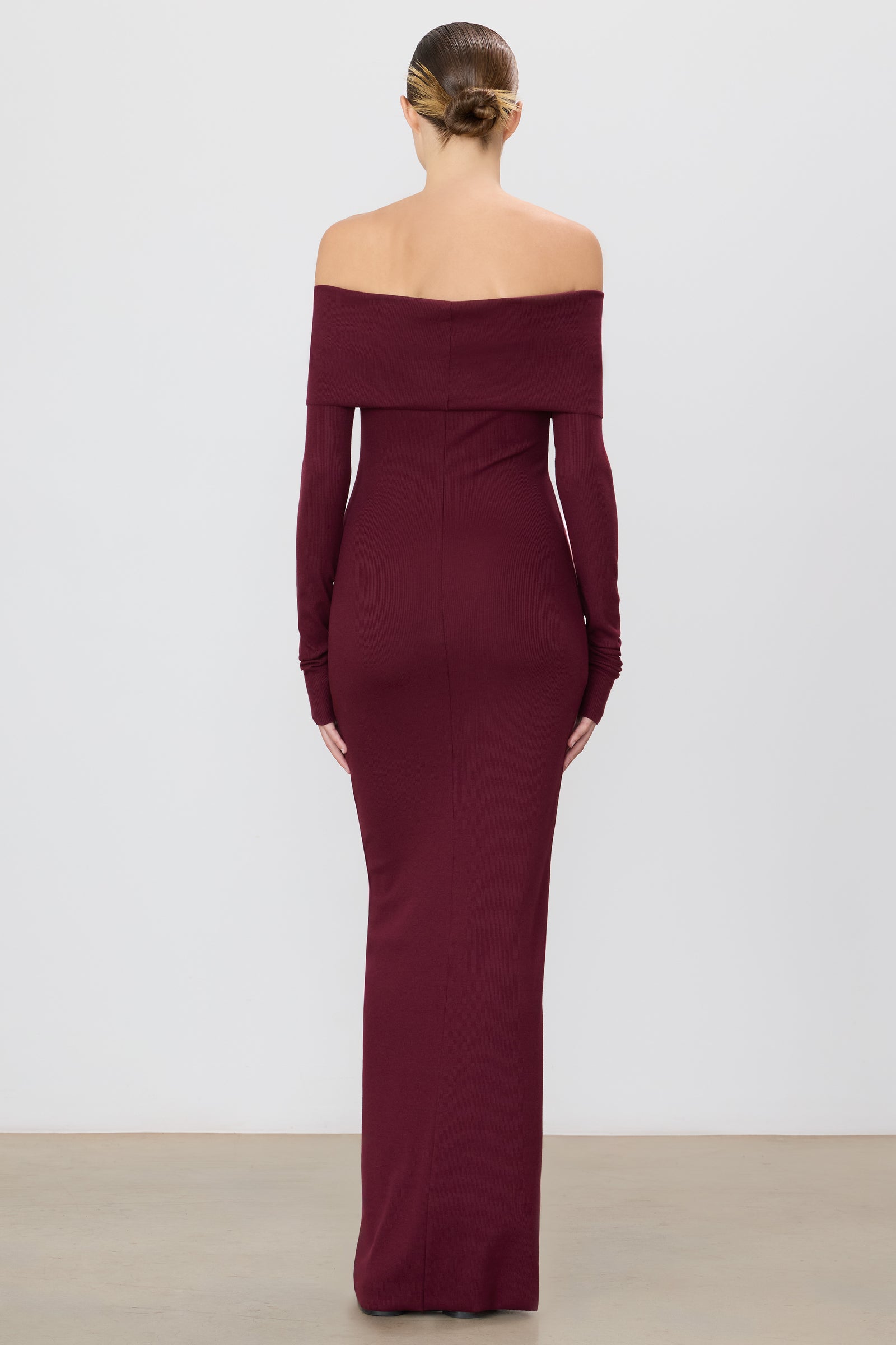 LONG SLEEVE OFF-SHOULDER MAXI DRESS - ÉTERNE