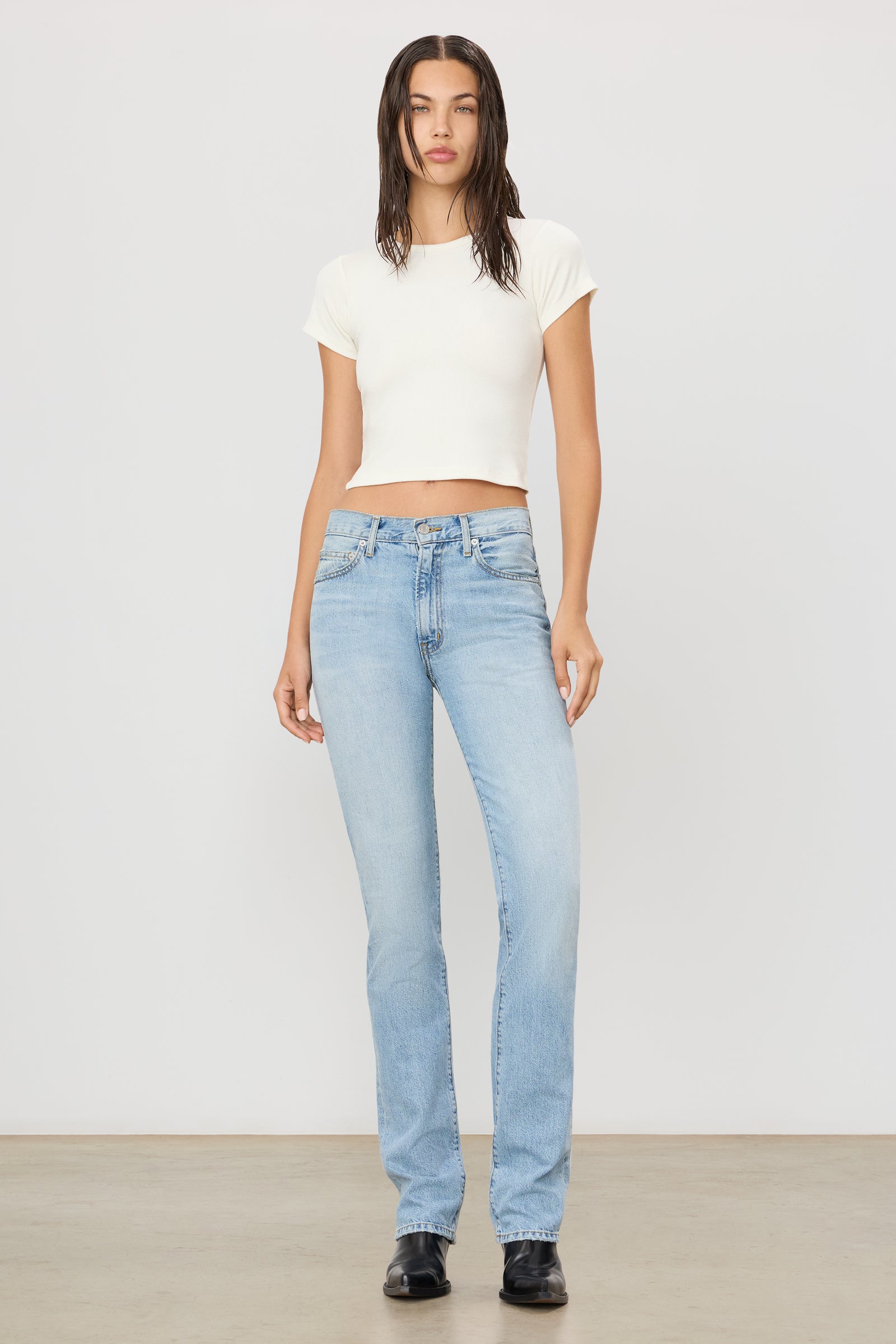 CHLOÉ JEAN - ÉTERNE