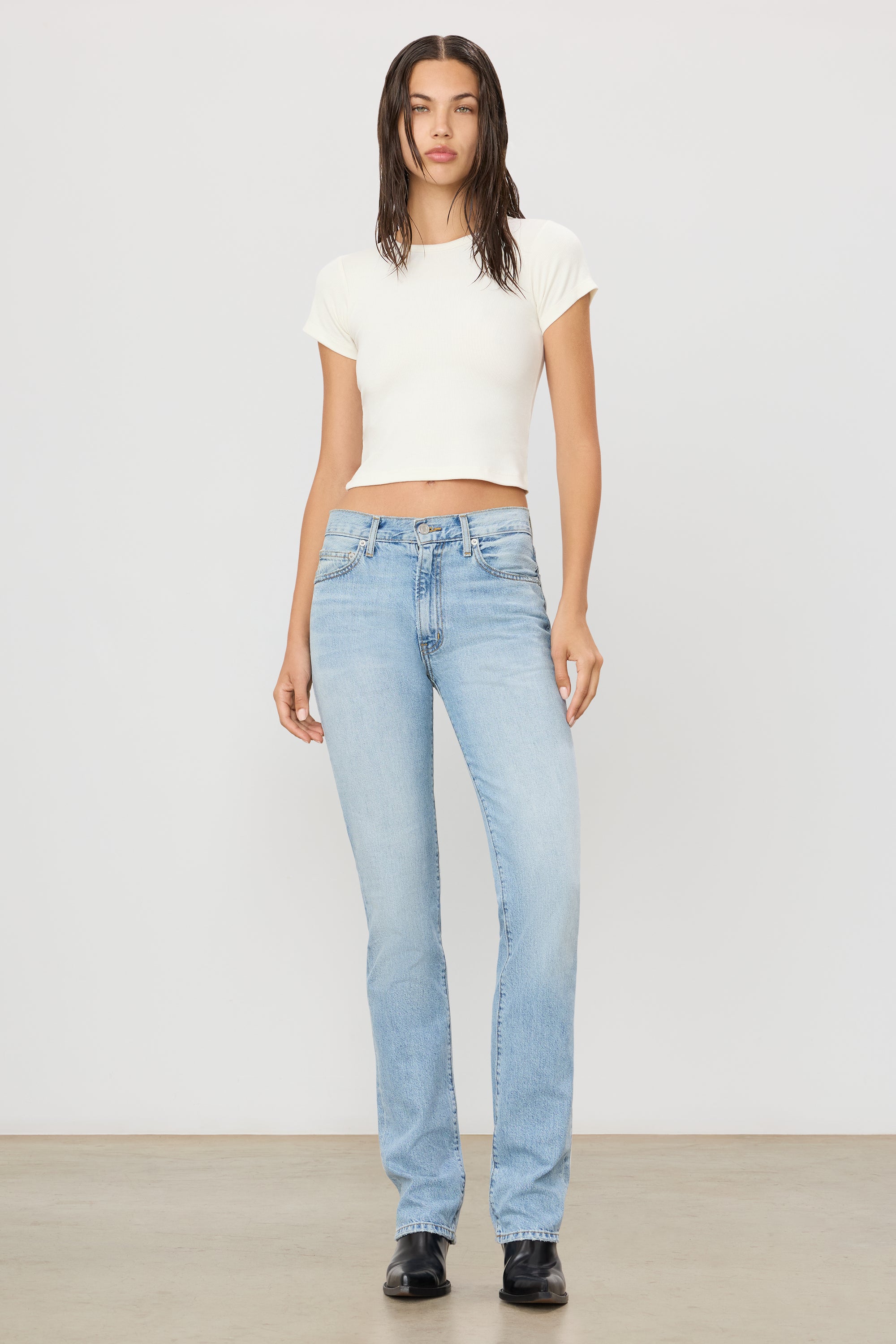 CHLOÉ JEAN - ÉTERNE