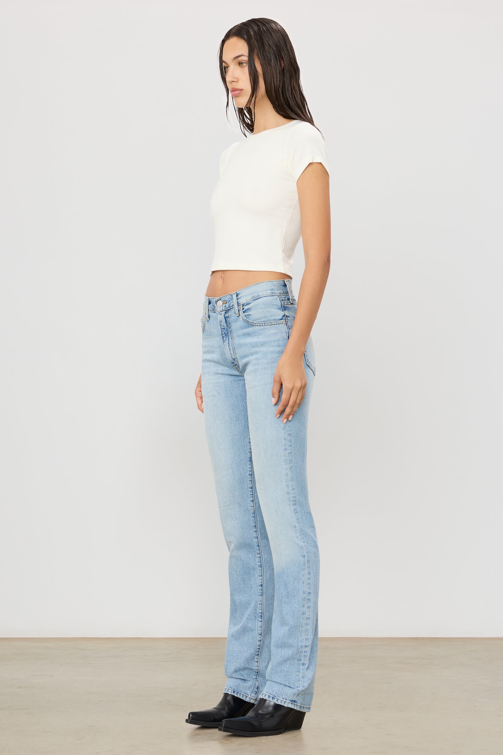 CHLOÉ JEAN - ÉTERNE