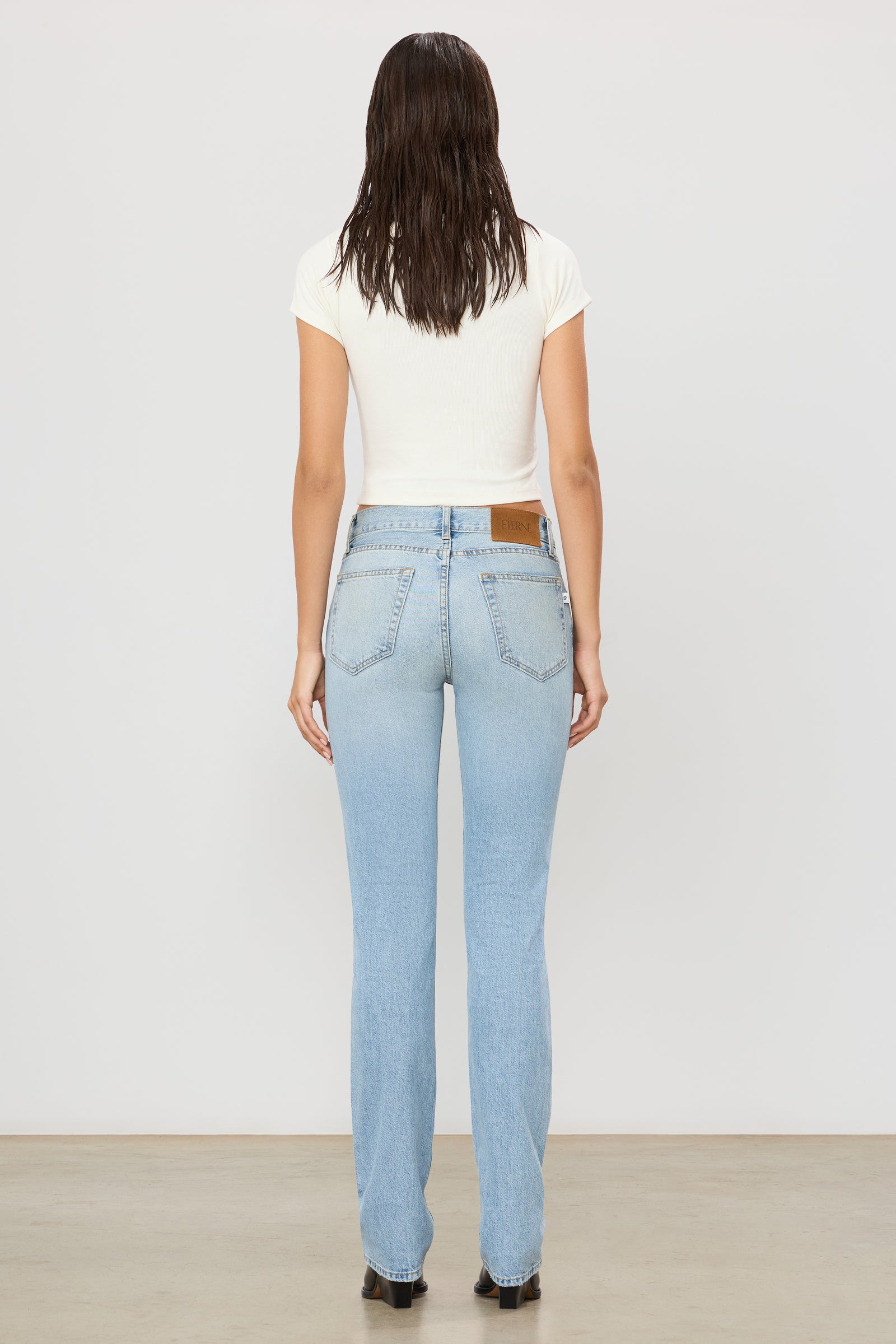 CHLOÉ JEAN - ÉTERNE