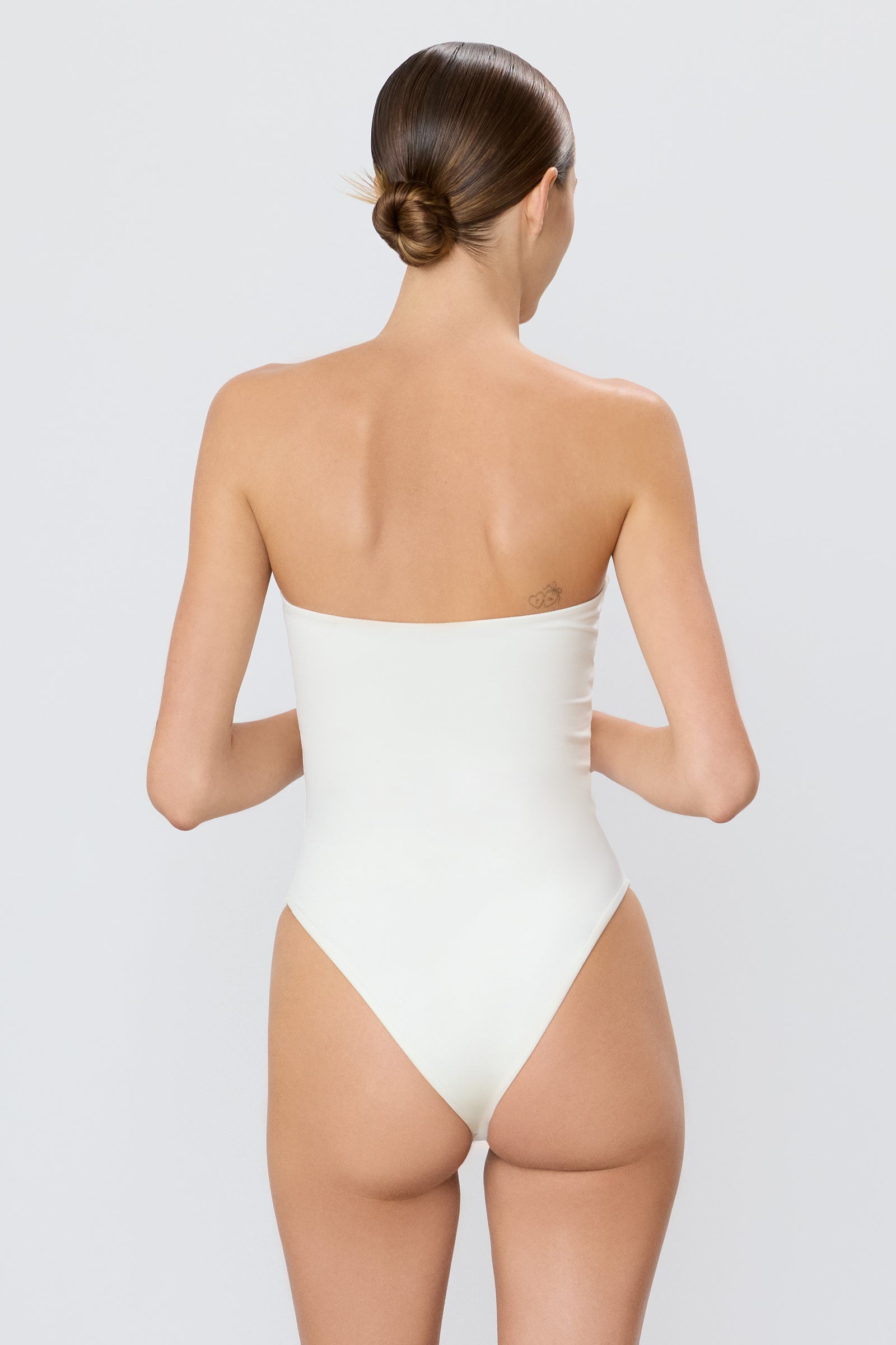 KAIA ONE PIECE - ÉTERNE