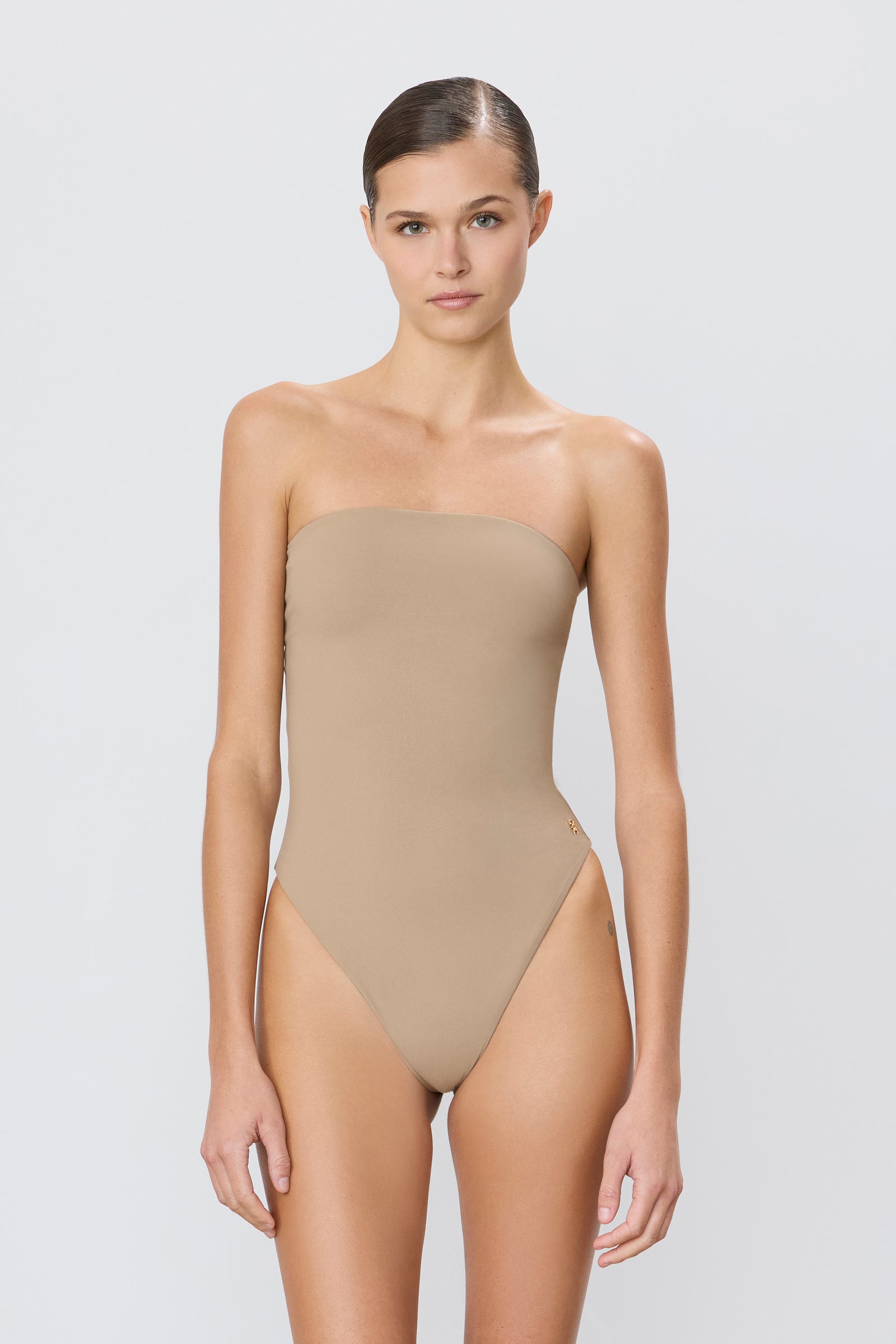 KAIA ONE PIECE - ÉTERNE