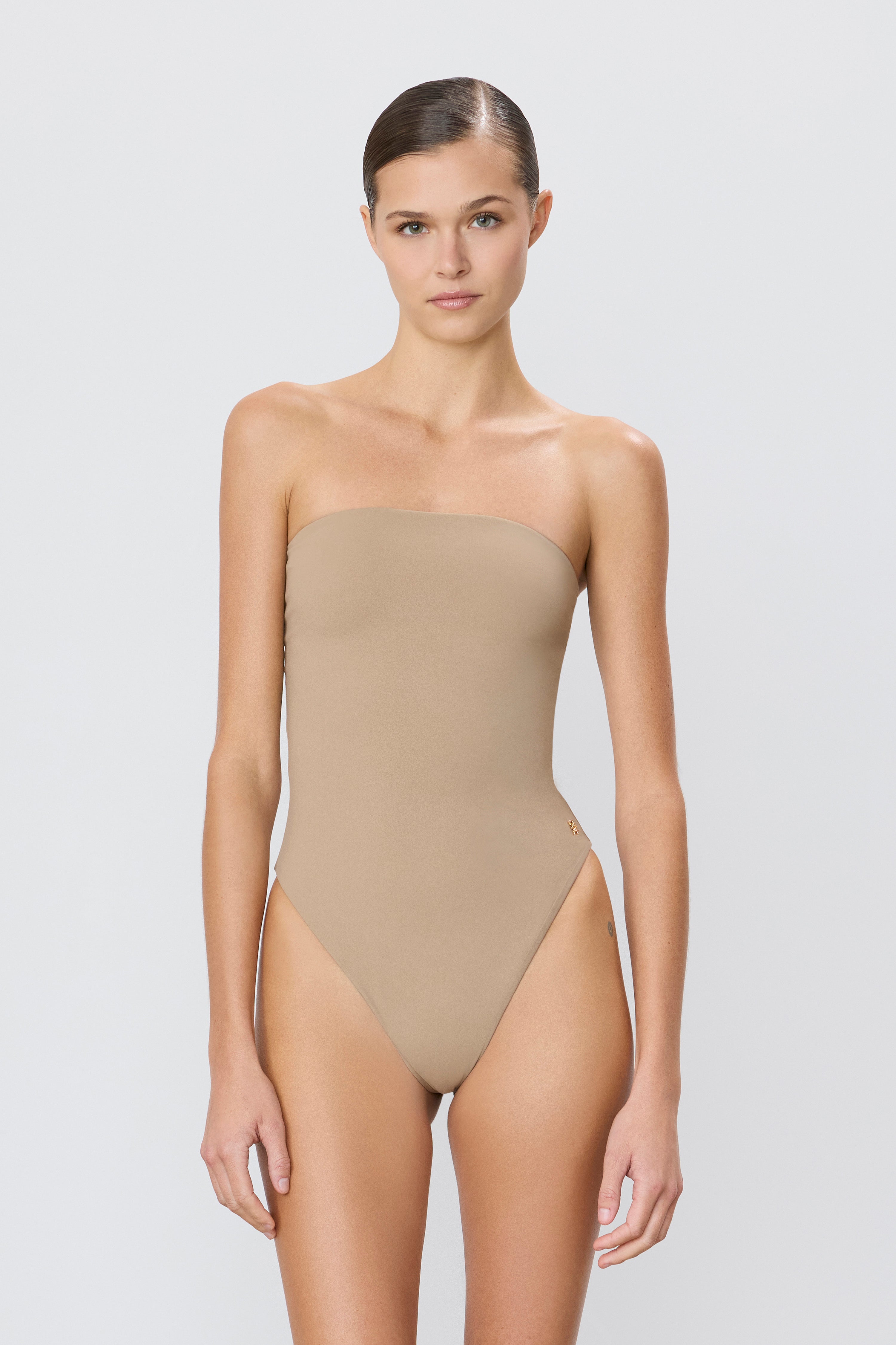 KAIA ONE PIECE - ÉTERNE