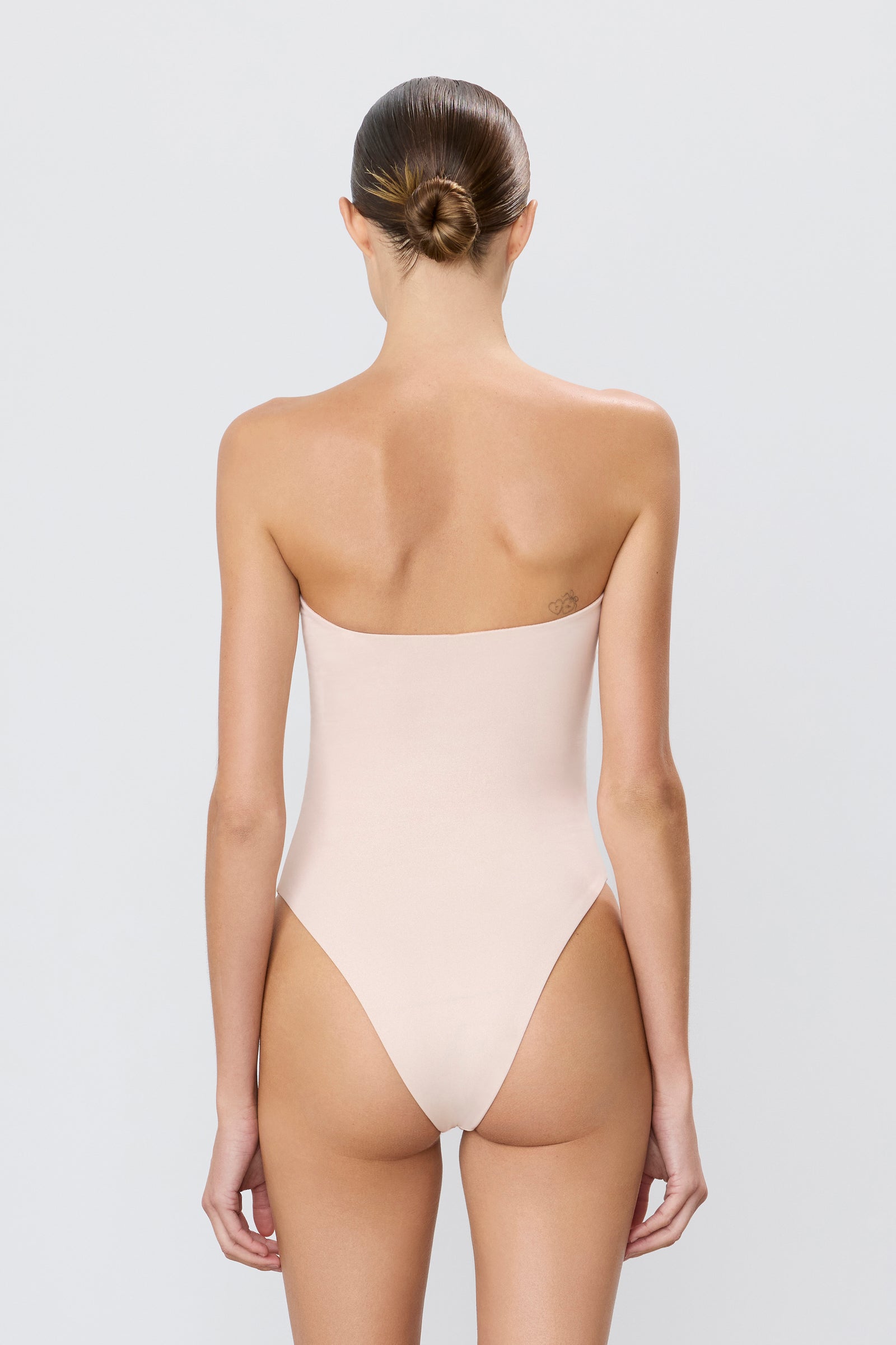 KAIA ONE PIECE - ÉTERNE