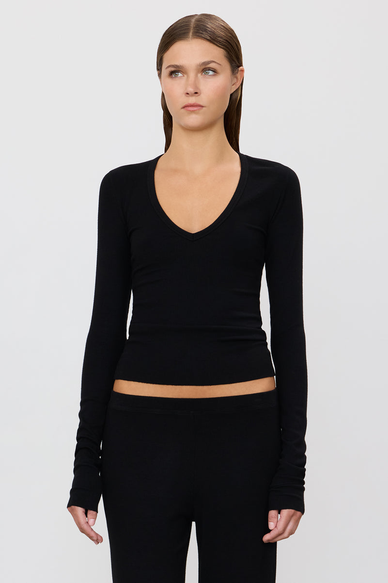 LONG SLEEVE V-NECK TOP