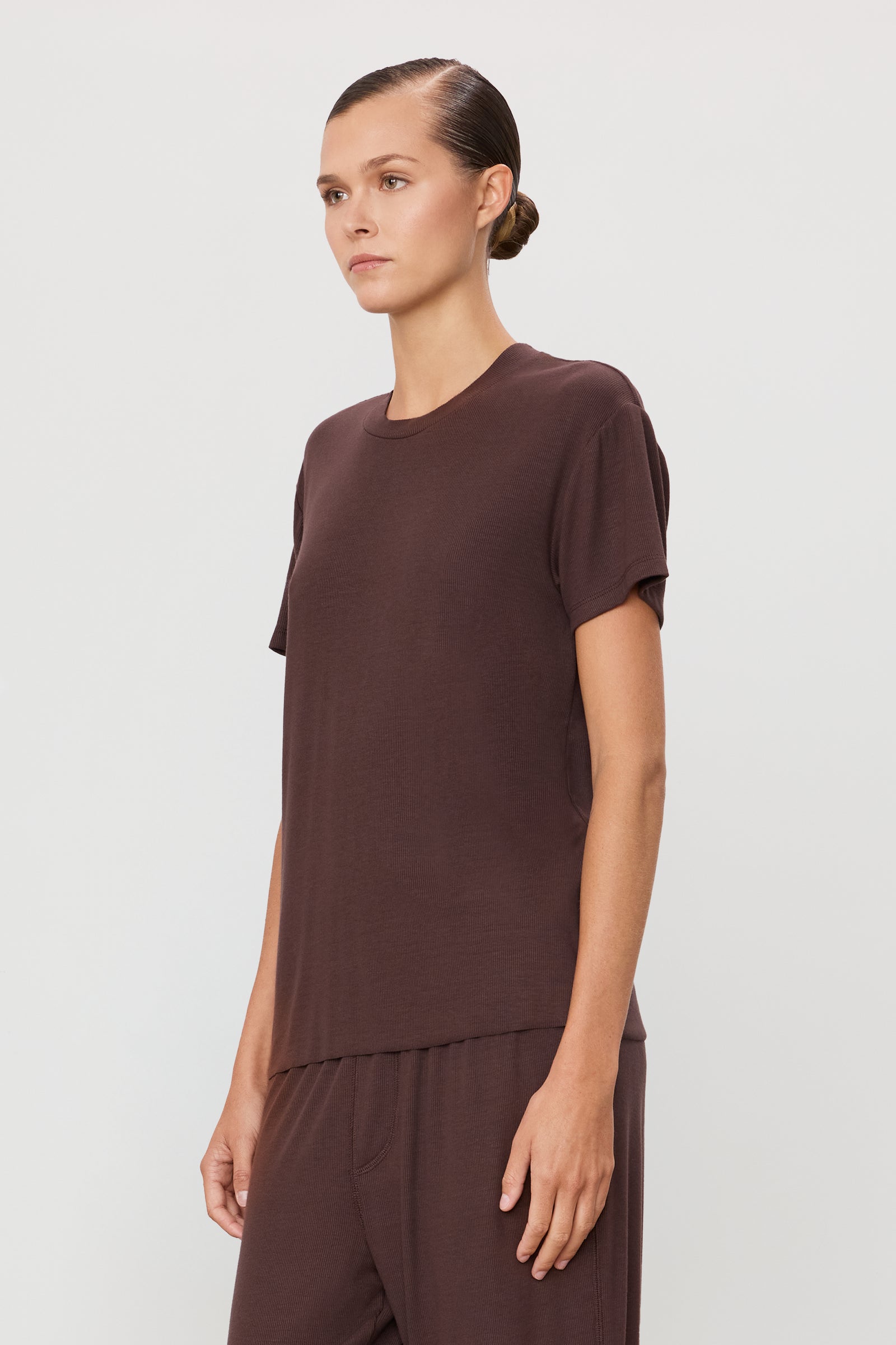 Short Sleeve Boyfriend T-Shirt Espresso - ÉTERNE
