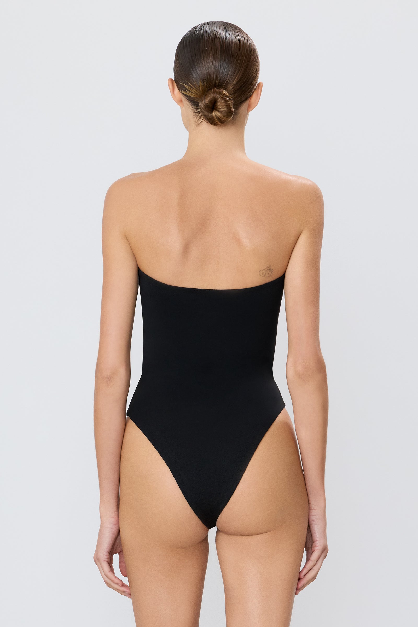 KAIA ONE PIECE - ÉTERNE