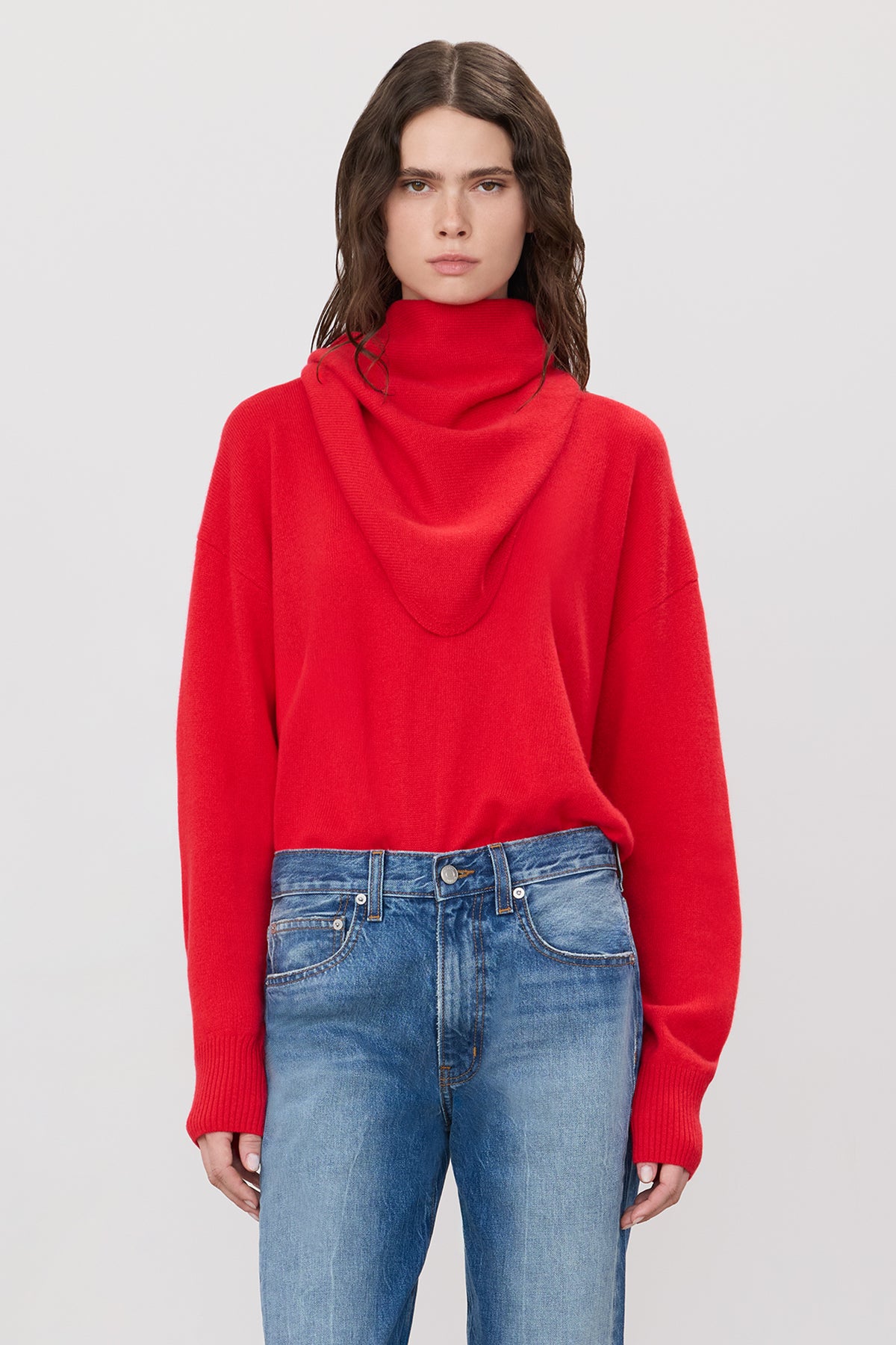 TRIANGLE SCARF