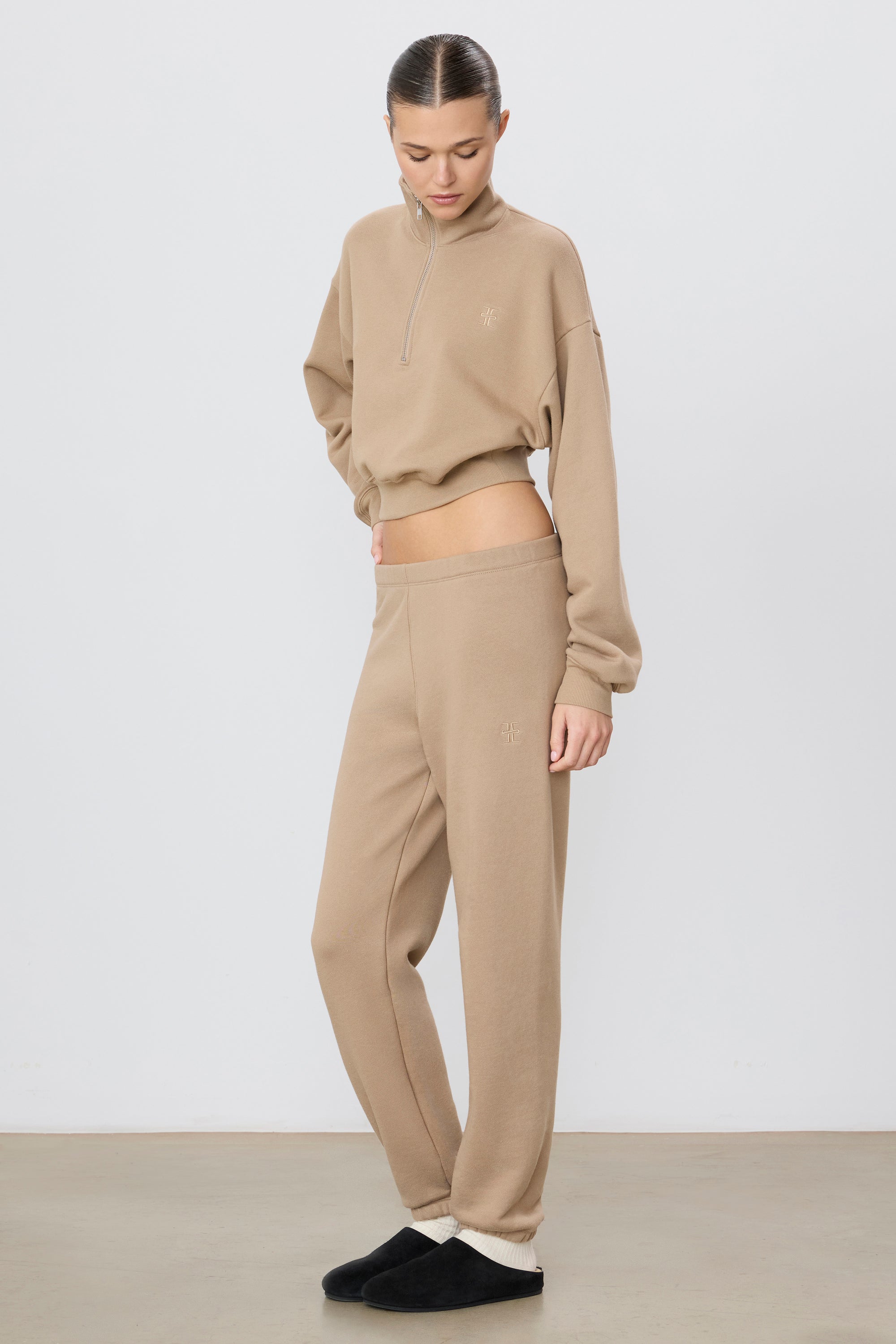 ÉTERNE CLASSIC SWEATPANT