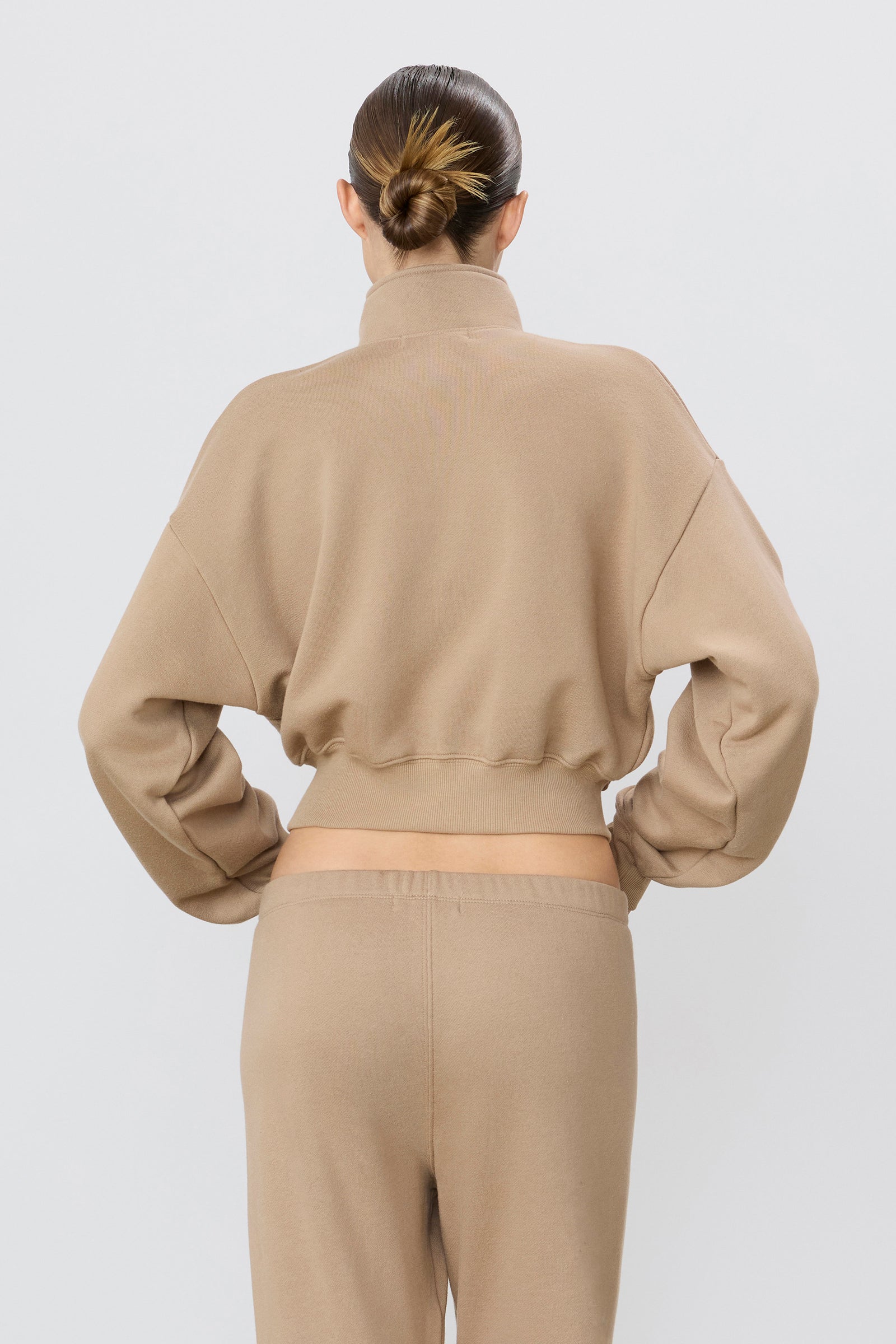ÉTERNE CROPPED HALF-ZIP SWEATSHIRT